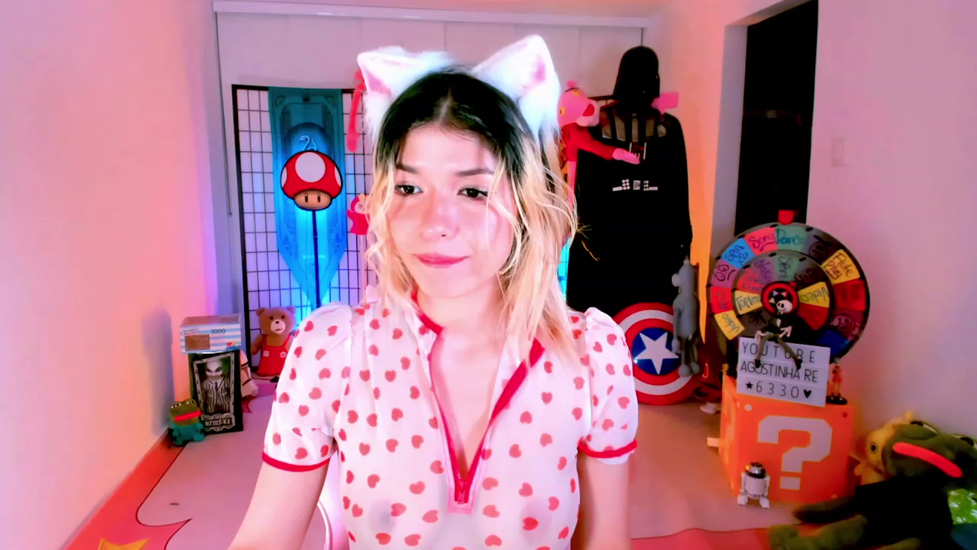 Gallery image thumbnail from Agostinha_Red's myfreecams stream on, 01/22/2023, 24:02 image 9 of 20