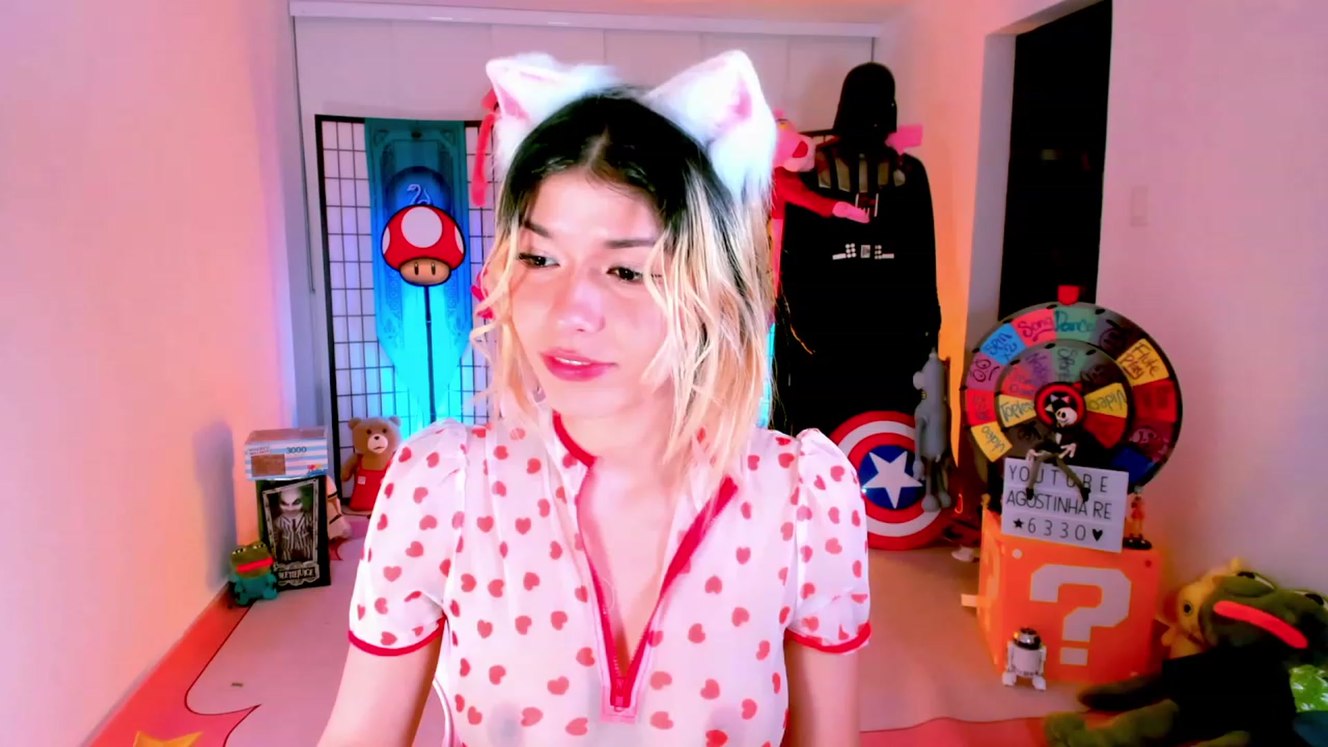 Gallery image thumbnail from Agostinha_Red's myfreecams stream on, 01/22/2023, 24:02 image 14 of 20
