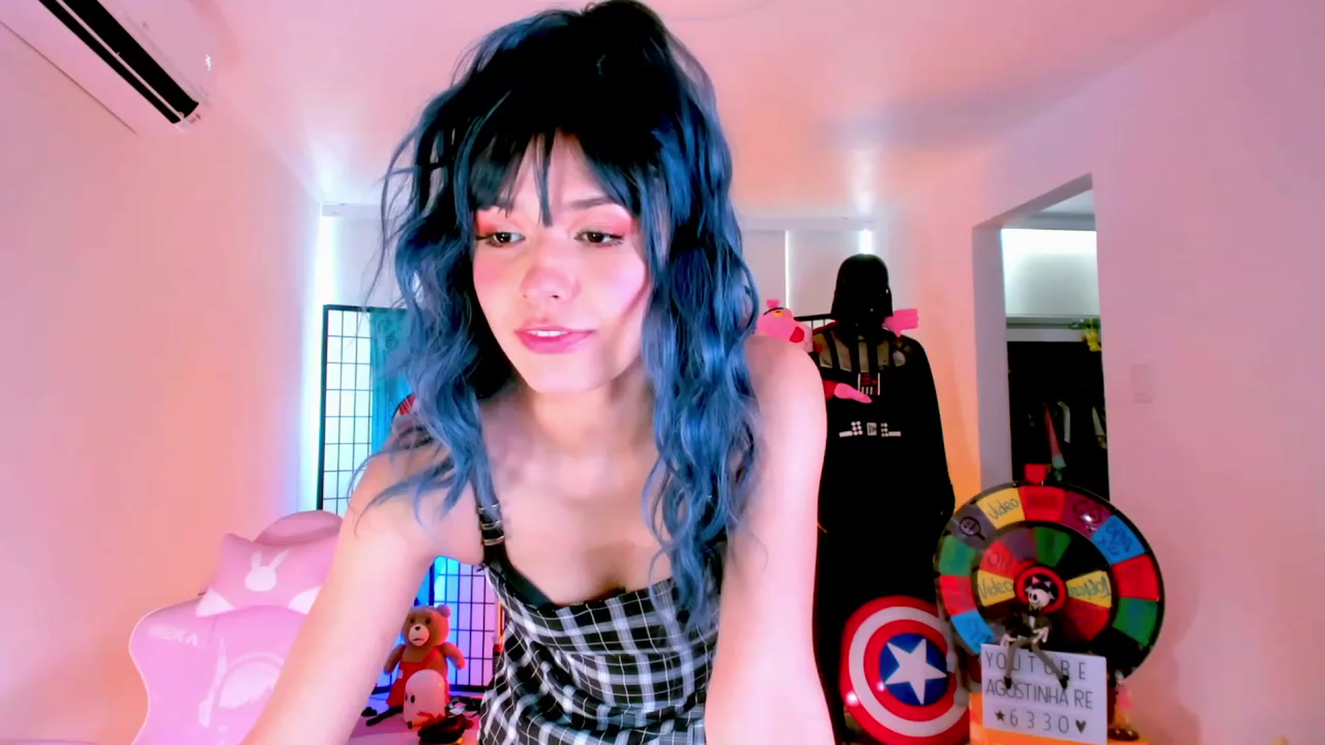 Gallery image thumbnail from Agostinha_Red's myfreecams stream on, 01/26/2023, 15:05 image 19 of 20