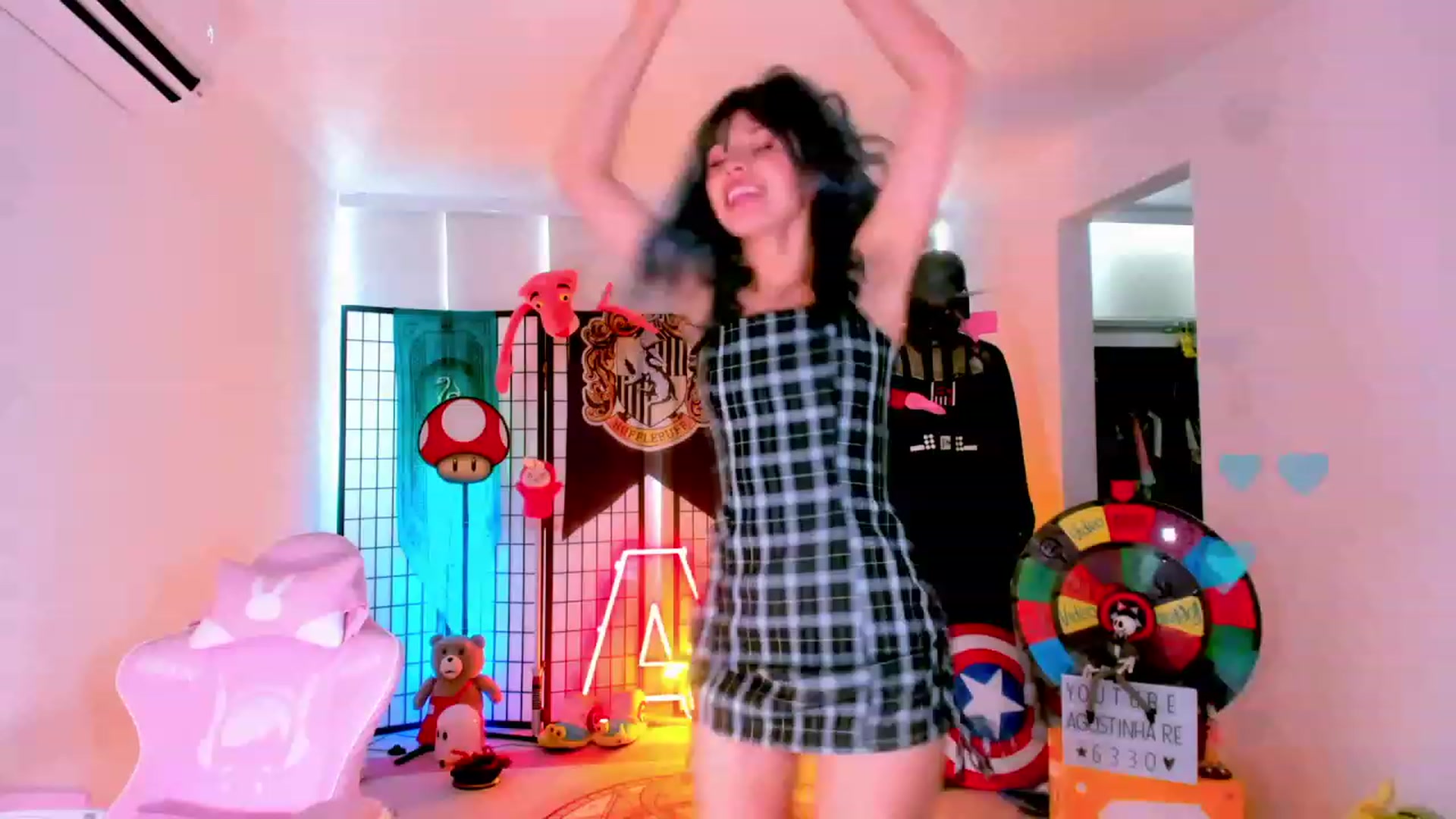 Gallery image thumbnail from Agostinha_Red's myfreecams stream on, 01/26/2023, 17:26 image 1 of 20