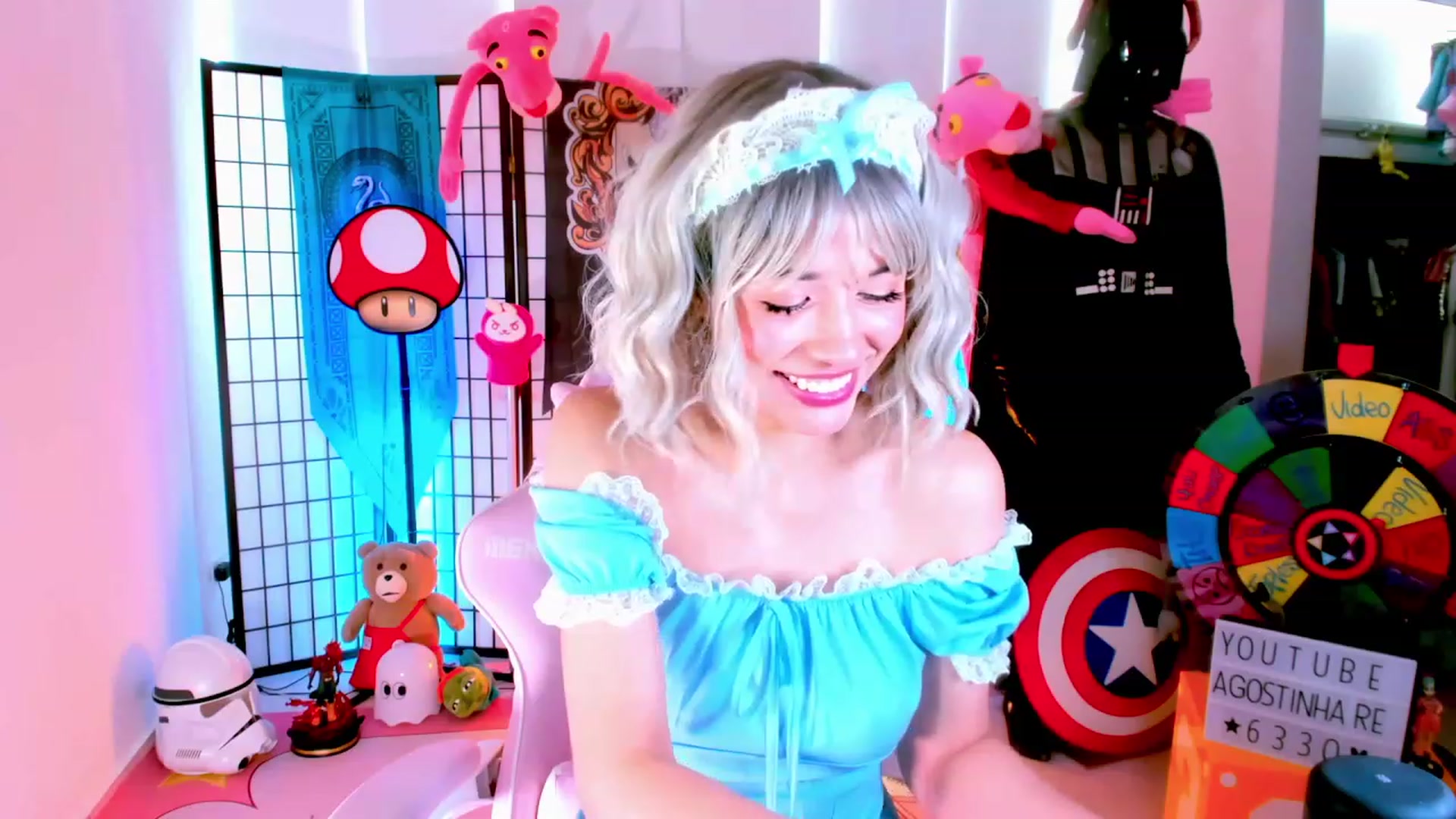 Gallery image thumbnail from Agostinha_Red's myfreecams stream on, 01/27/2023, 16:27 image 11 of 20