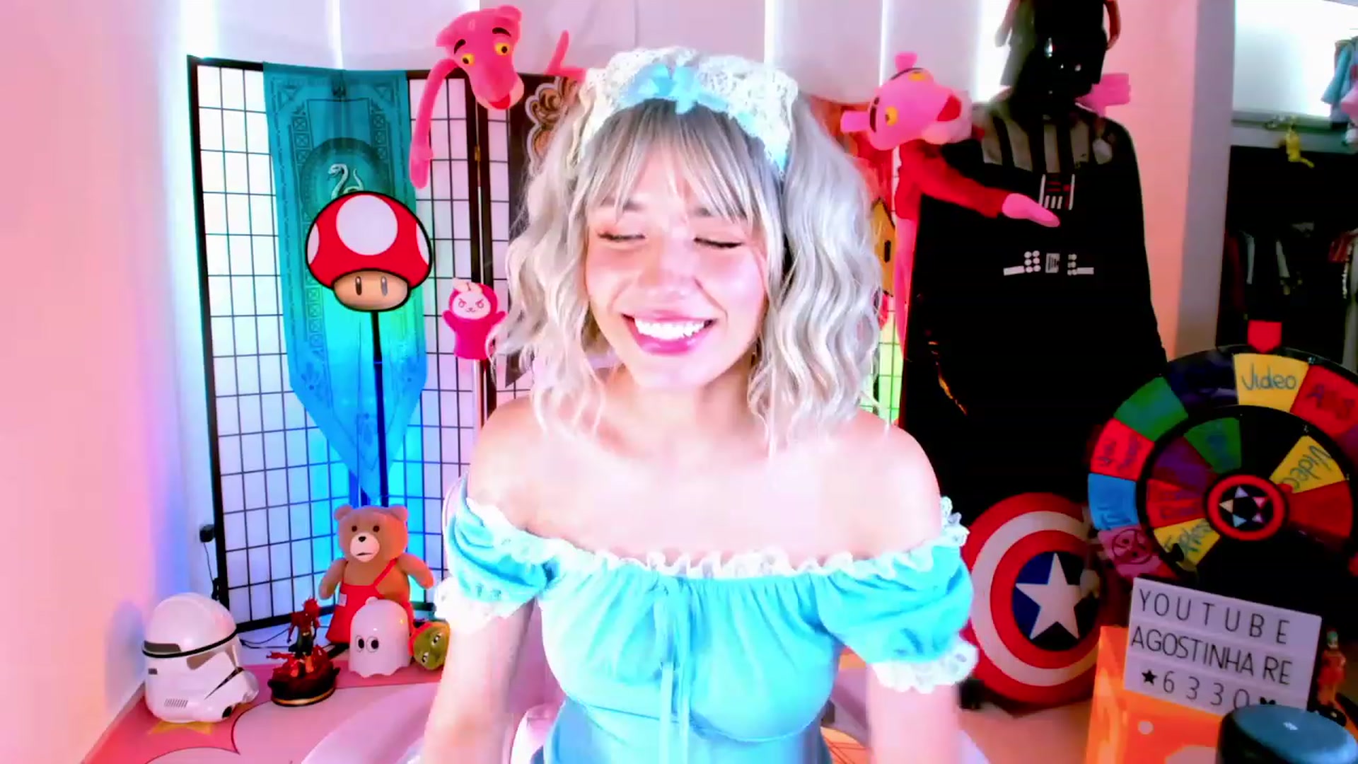 Gallery image thumbnail from Agostinha_Red's myfreecams stream on, 01/27/2023, 16:27 image 12 of 20