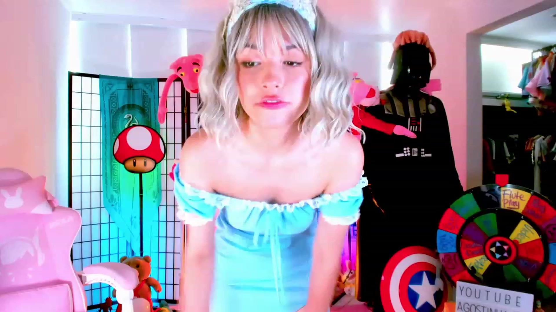 Gallery image thumbnail from Agostinha_Red's myfreecams stream on, 01/27/2023, 16:27 image 17 of 20
