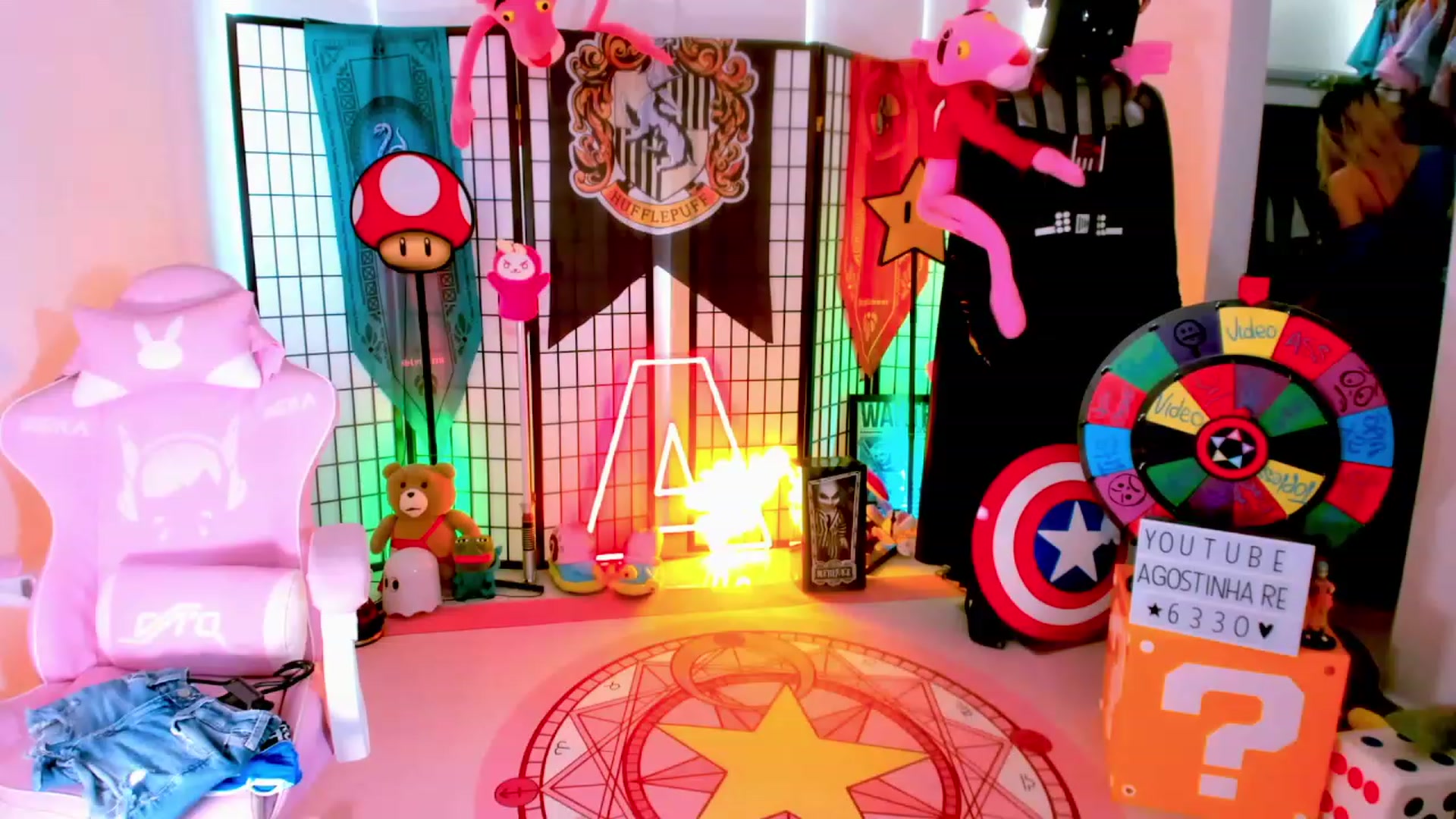Gallery image thumbnail from Agostinha_Red's myfreecams stream on, 01/31/2023, 15:16 image 13 of 20