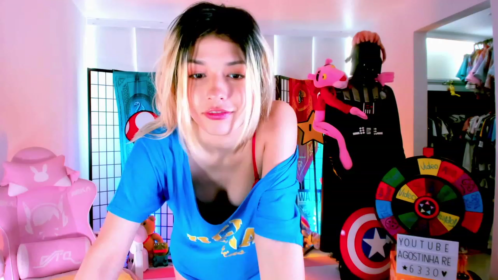 Gallery image thumbnail from Agostinha_Red's myfreecams stream on, 01/31/2023, 16:59 image 5 of 20
