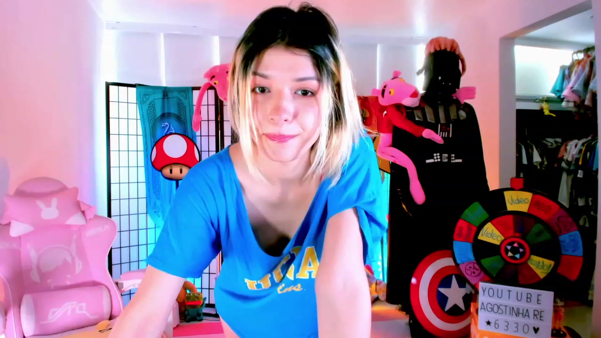 Gallery image thumbnail from Agostinha_Red's myfreecams stream on, 01/31/2023, 16:59 image 6 of 20