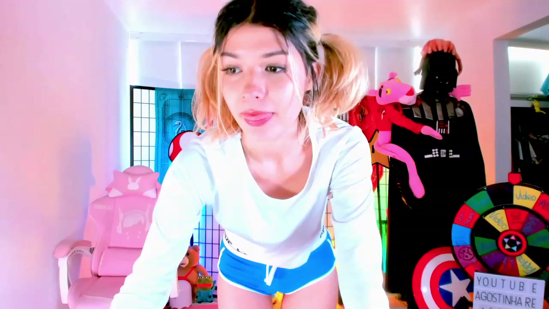 Gallery image thumbnail from Agostinha_Red's myfreecams stream on, 02/02/2023, 15:36 image 11 of 20