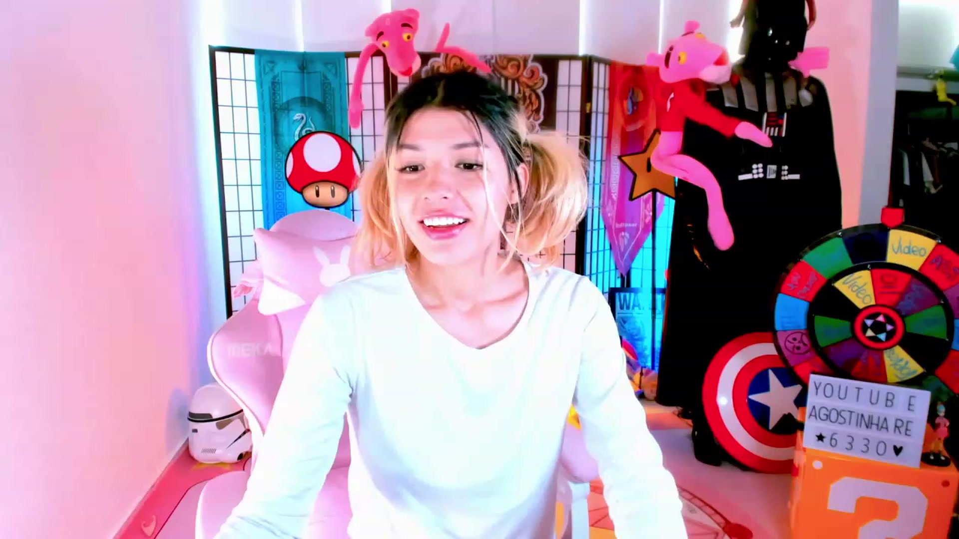 Gallery image thumbnail from Agostinha_Red's myfreecams stream on, 02/02/2023, 15:36 image 18 of 20