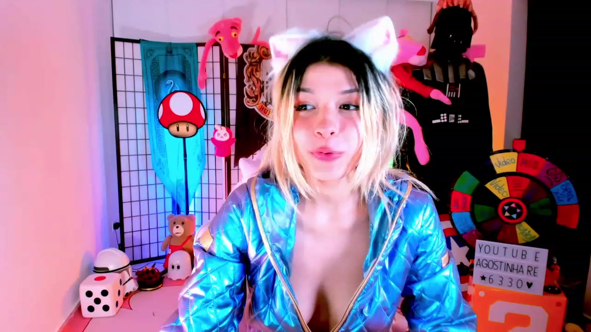 Gallery image thumbnail from Agostinha_Red's myfreecams stream on, 02/05/2023, 24:05 image 15 of 20