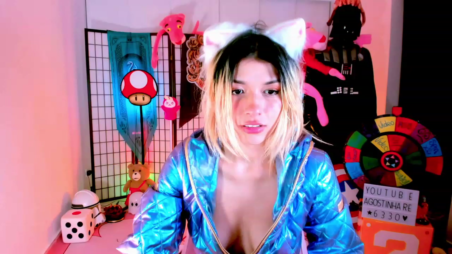 Gallery image thumbnail from Agostinha_Red's myfreecams stream on, 02/05/2023, 24:05 image 13 of 20