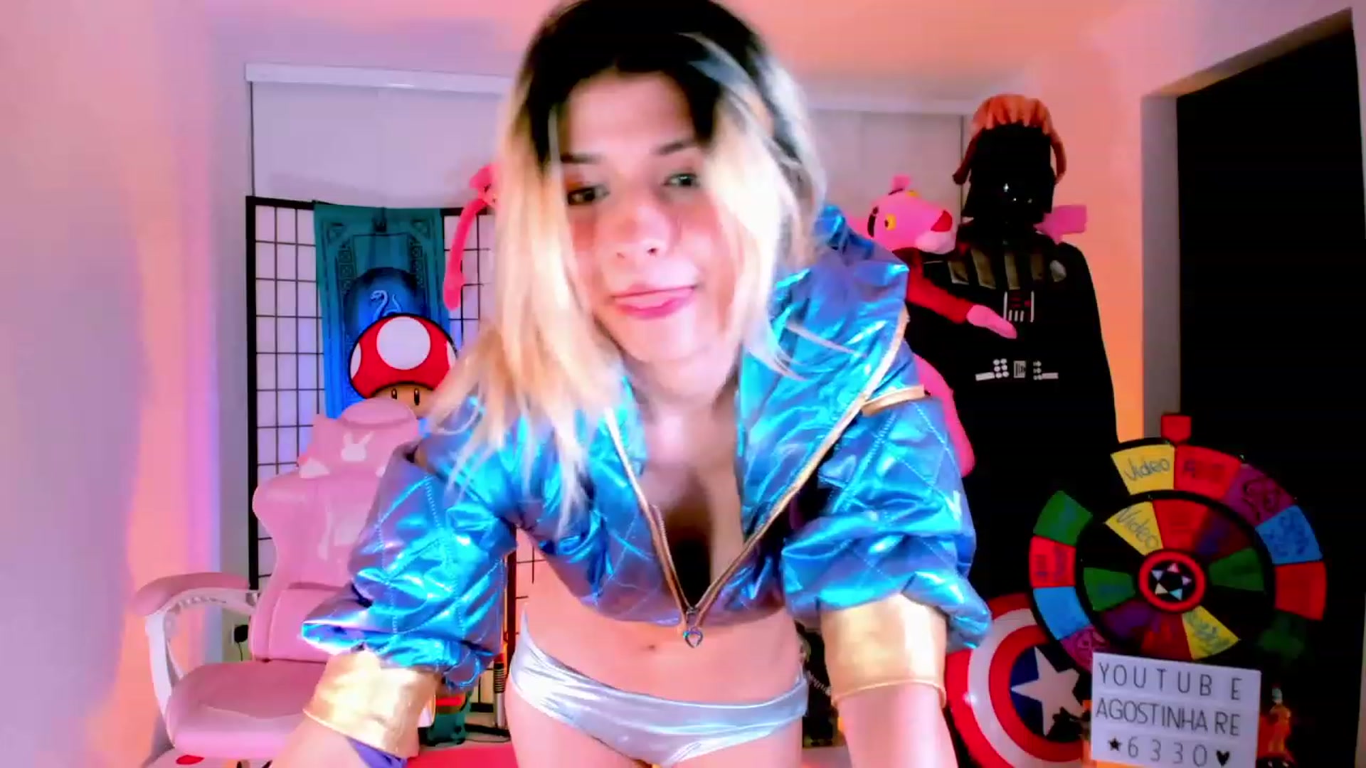 Gallery image thumbnail from Agostinha_Red's myfreecams stream on, 02/05/2023, 01:54 image 10 of 20