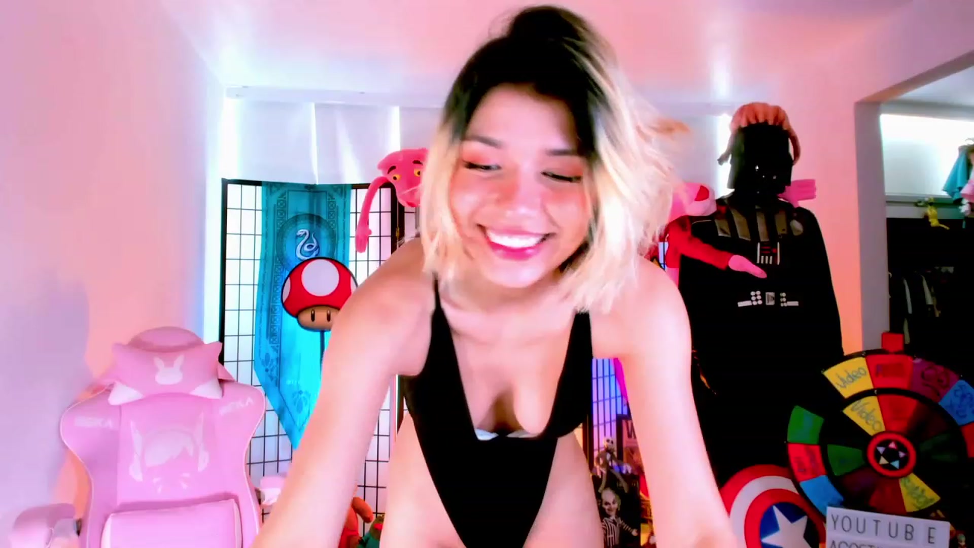 Gallery image thumbnail from Agostinha_Red's myfreecams stream on, 02/11/2023, 17:12 image 10 of 20