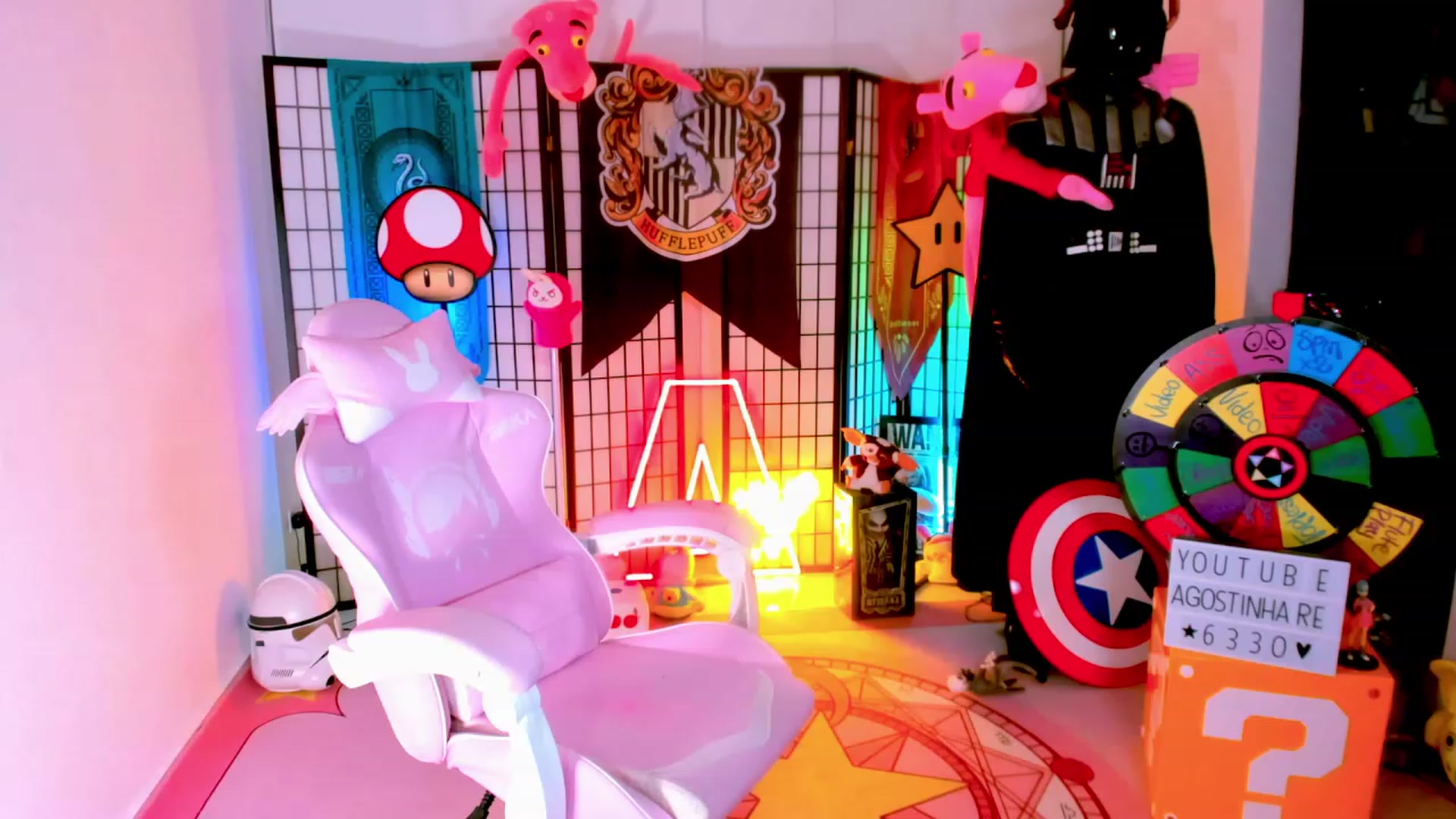 Gallery image thumbnail from Agostinha_Red's myfreecams stream on, 02/13/2023, 01:39 image 10 of 20