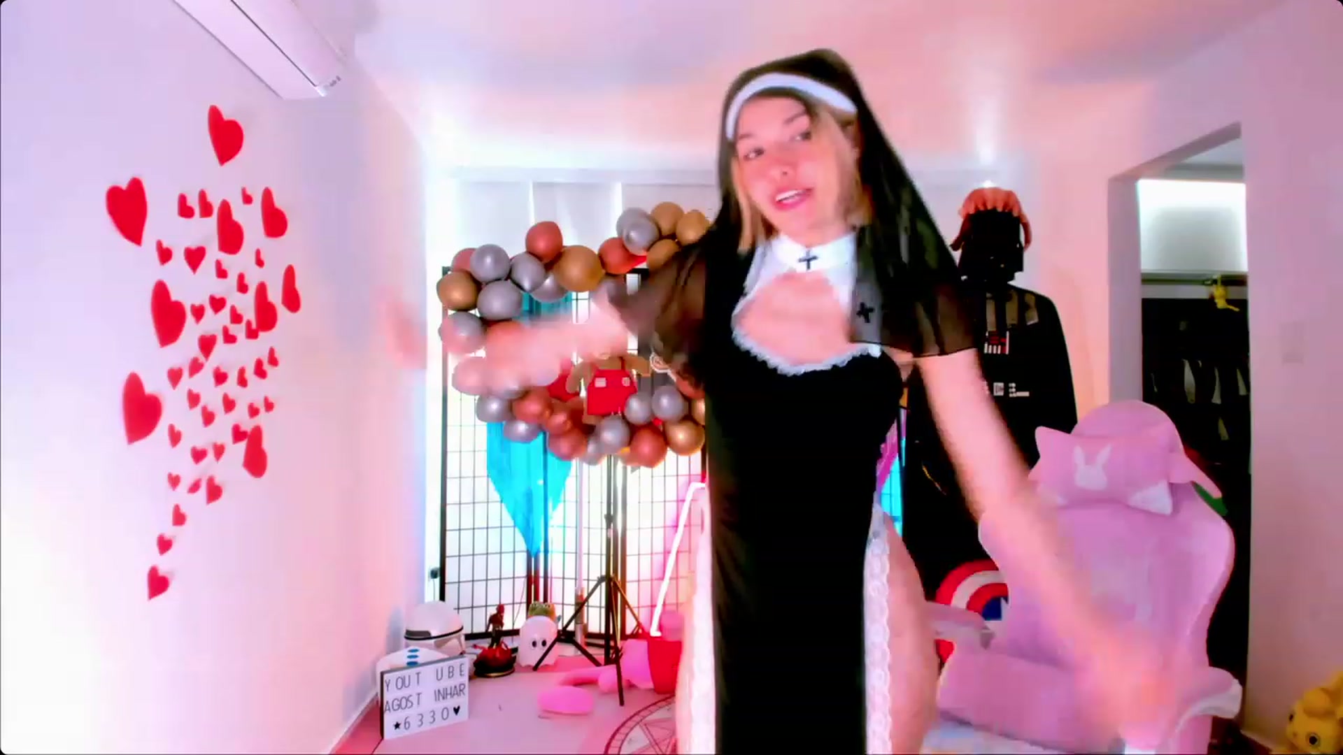 Gallery image thumbnail from Agostinha_Red's myfreecams stream on, 02/19/2023, 16:49 image 3 of 20