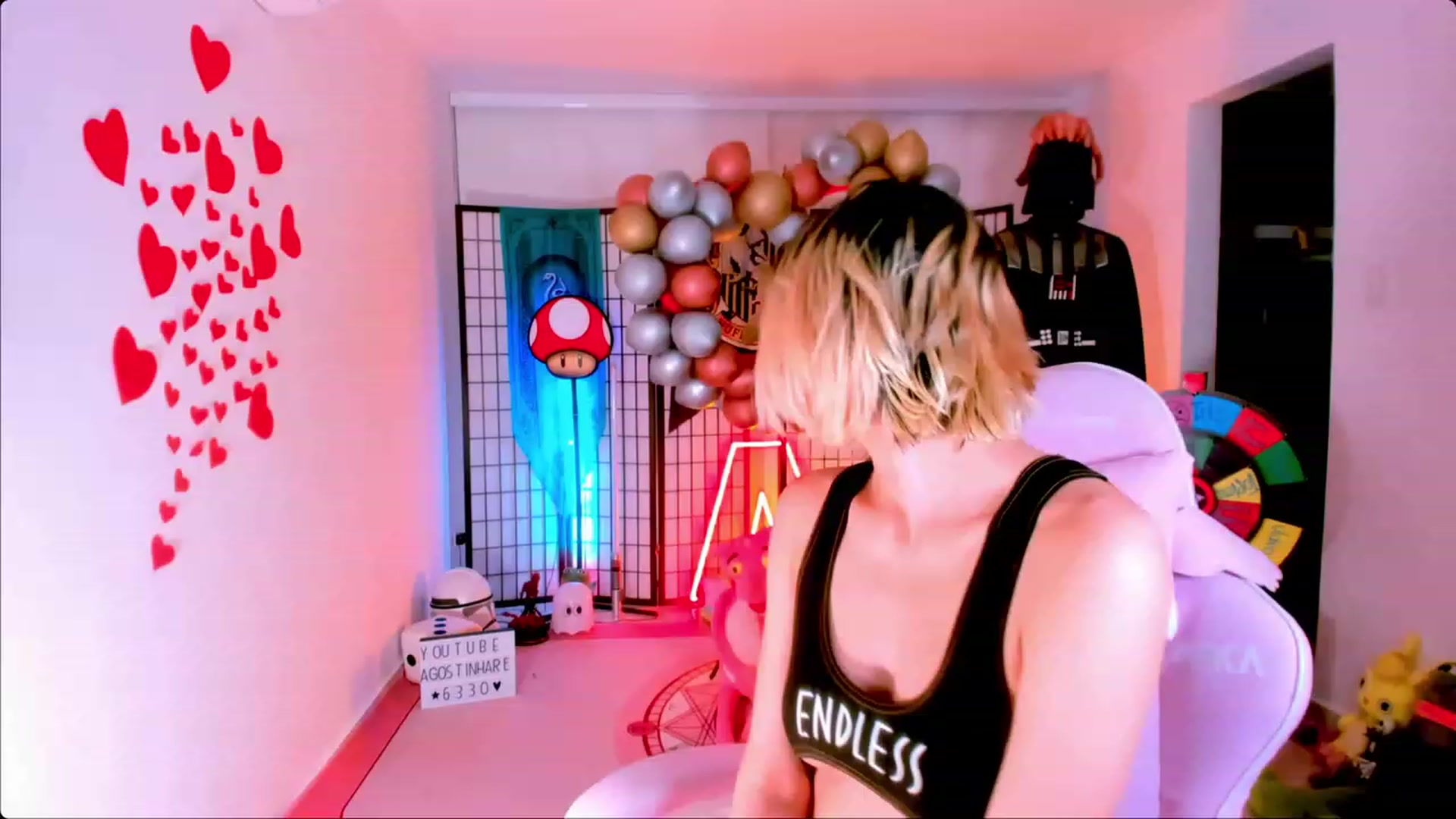 Gallery image thumbnail from Agostinha_Red's myfreecams stream on, 02/20/2023, 01:24 image 4 of 20