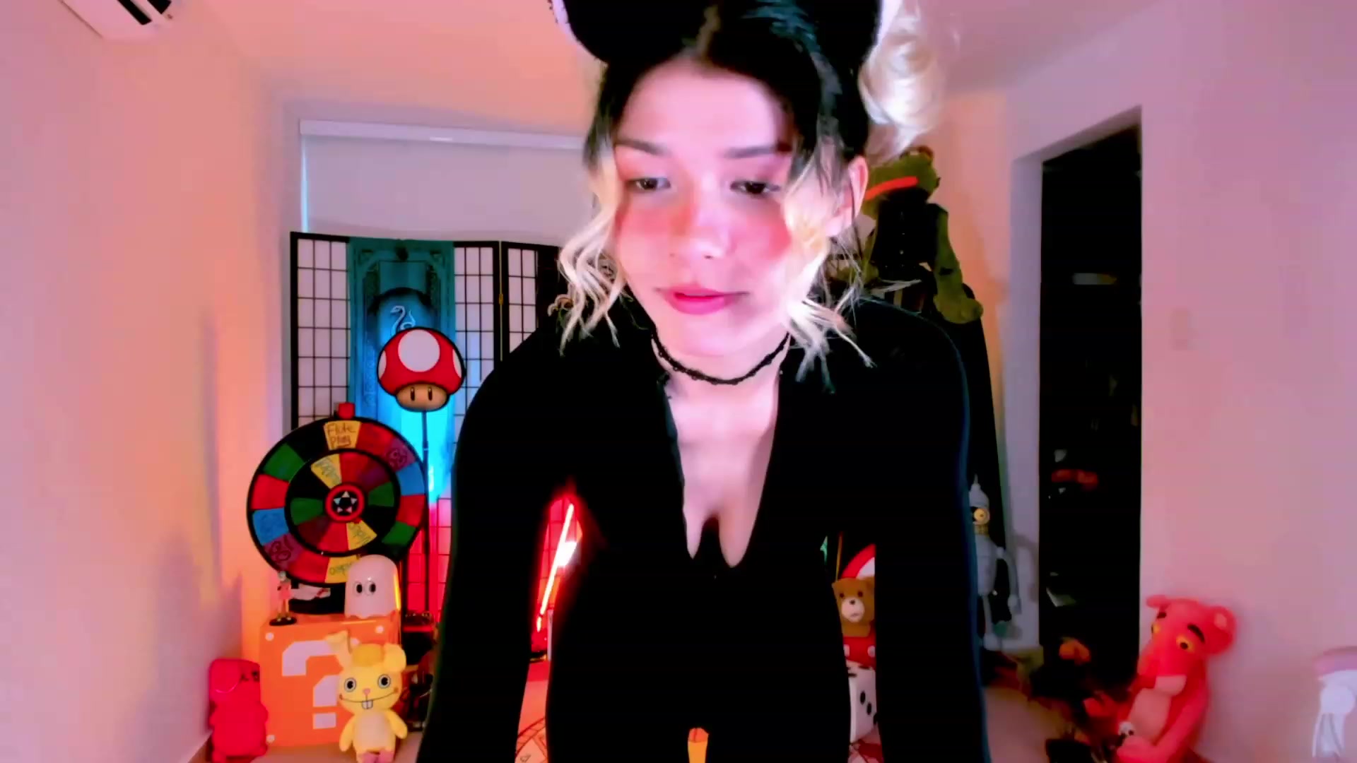 Gallery image thumbnail from Agostinha_Red's myfreecams stream on, 03/06/2023, 01:35 image 2 of 20