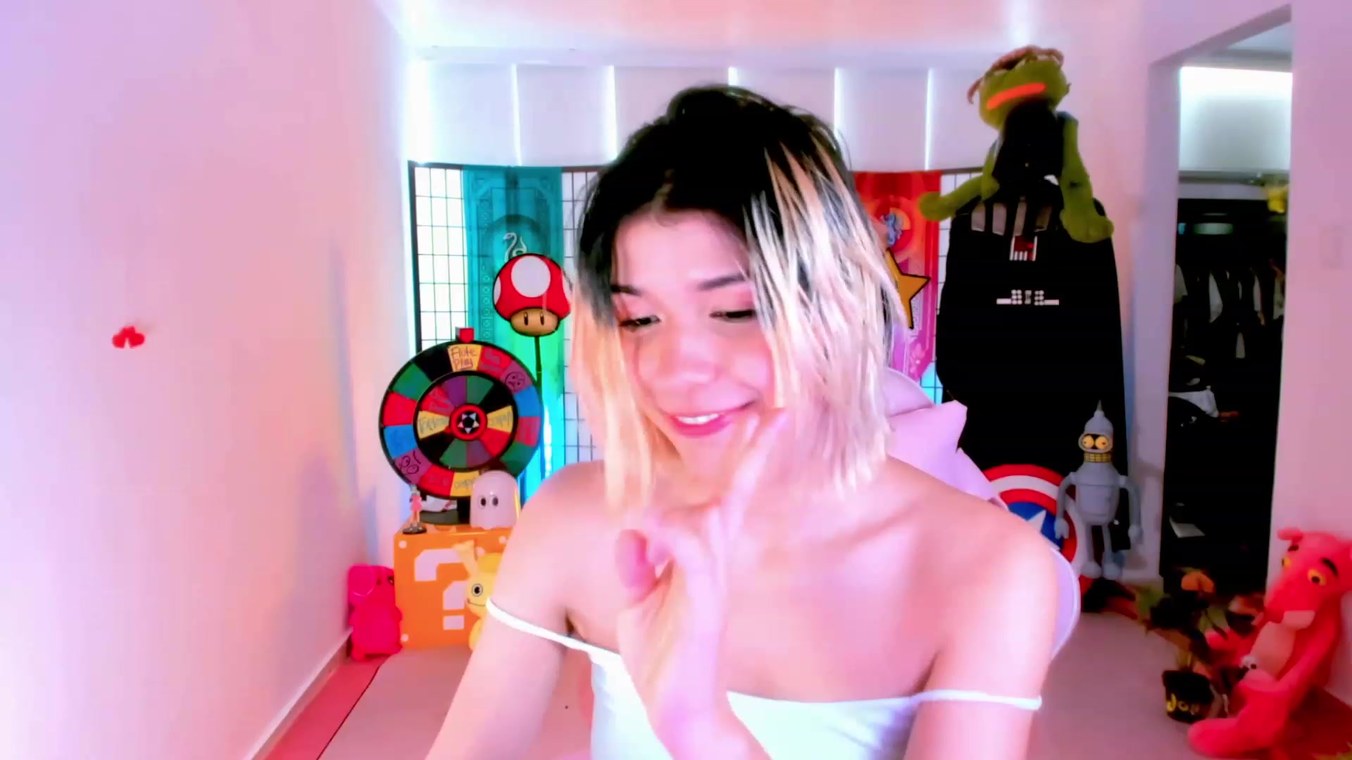 Gallery image thumbnail from Agostinha_Red's myfreecams stream on, 03/08/2023, 16:31 image 15 of 20