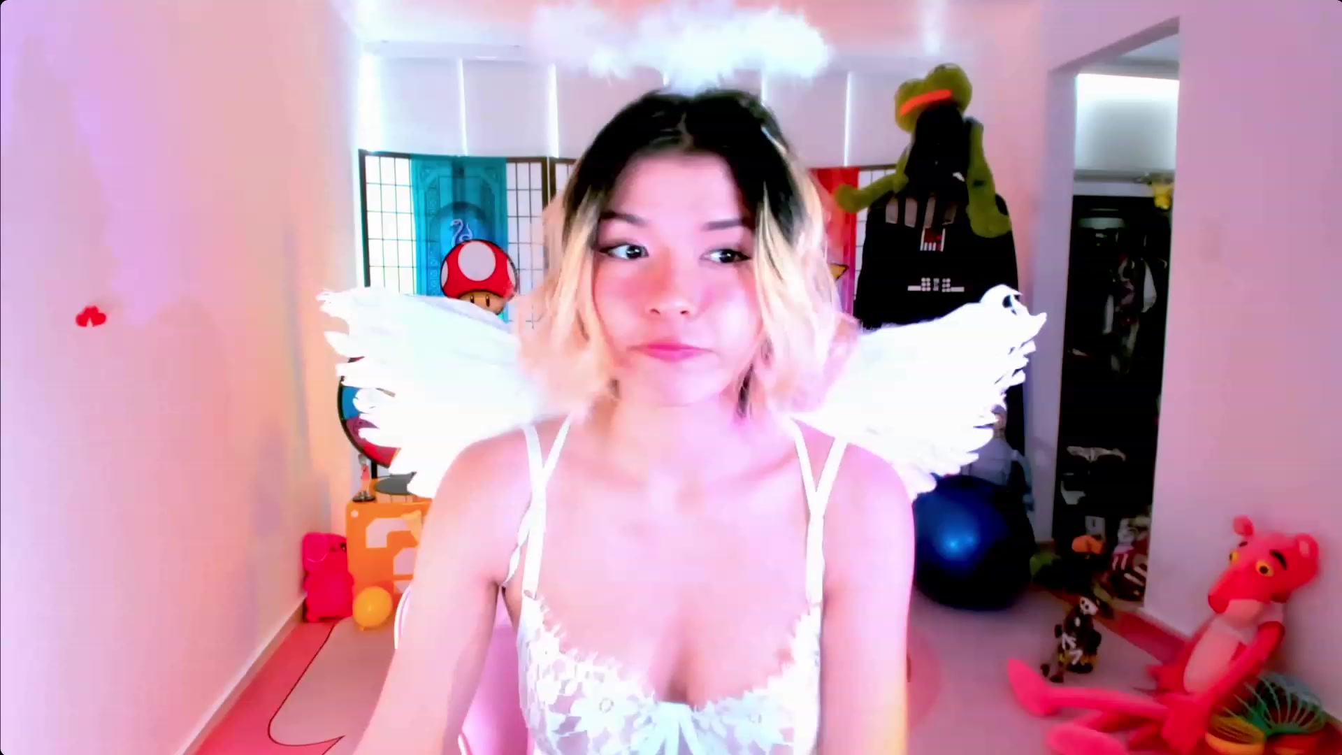 Gallery image thumbnail from Agostinha_Red's myfreecams stream on, 03/12/2023, 16:56 image 2 of 20