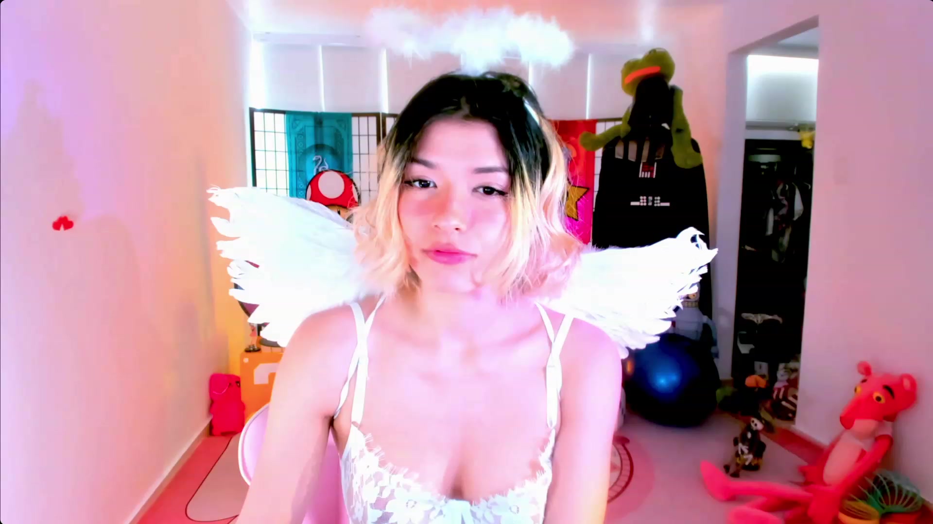 Gallery image thumbnail from Agostinha_Red's myfreecams stream on, 03/12/2023, 16:56 image 4 of 20