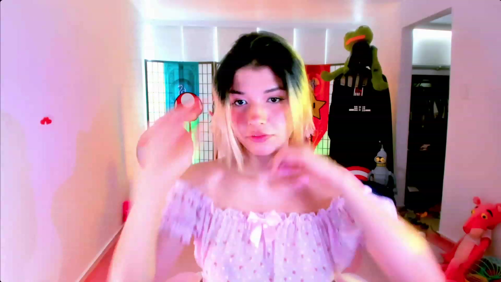 Gallery image thumbnail from Agostinha_Red's myfreecams stream on, 03/19/2023, 17:15 image 2 of 20