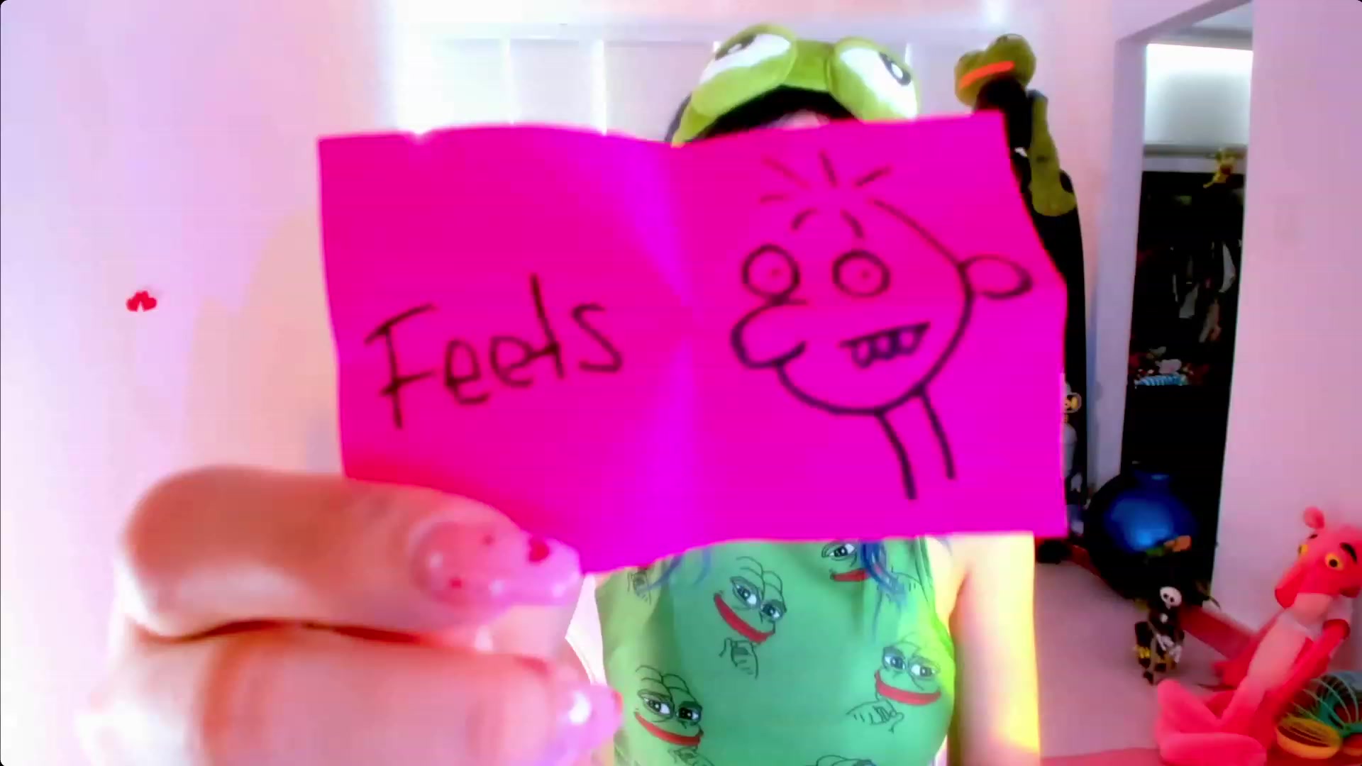Gallery image thumbnail from Agostinha_Red's myfreecams stream on, 03/20/2023, 15:15 image 17 of 20