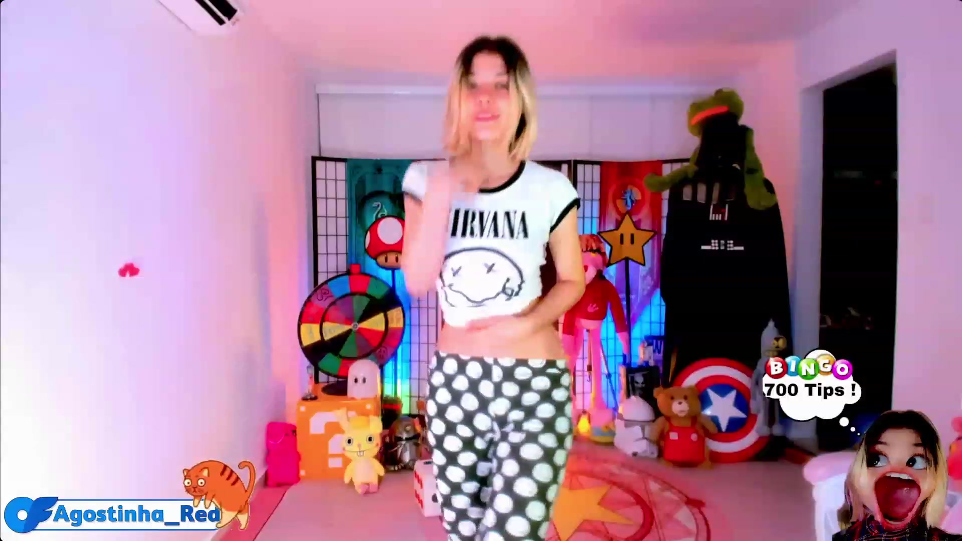 Gallery image thumbnail from Agostinha_Red's myfreecams stream on, 03/22/2023, 01:15 image 13 of 20