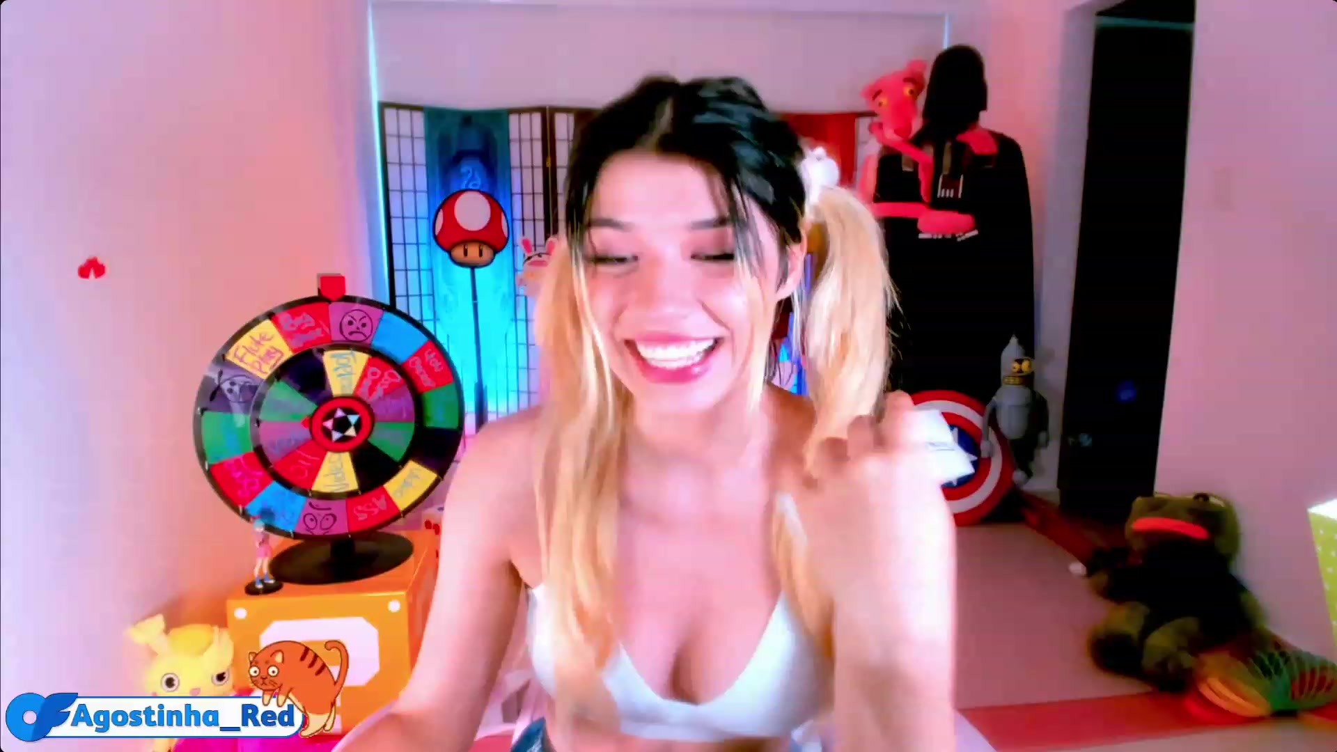 Gallery image thumbnail from Agostinha_Red's myfreecams stream on, 04/13/2023, 23:49 image 4 of 20