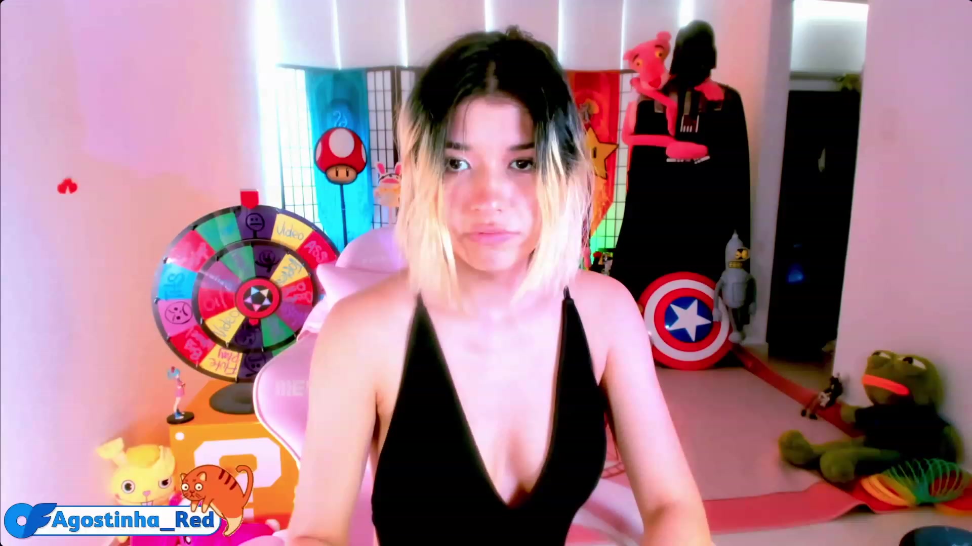 Gallery image thumbnail from Agostinha_Red's myfreecams stream on, 04/15/2023, 16:35 image 18 of 20