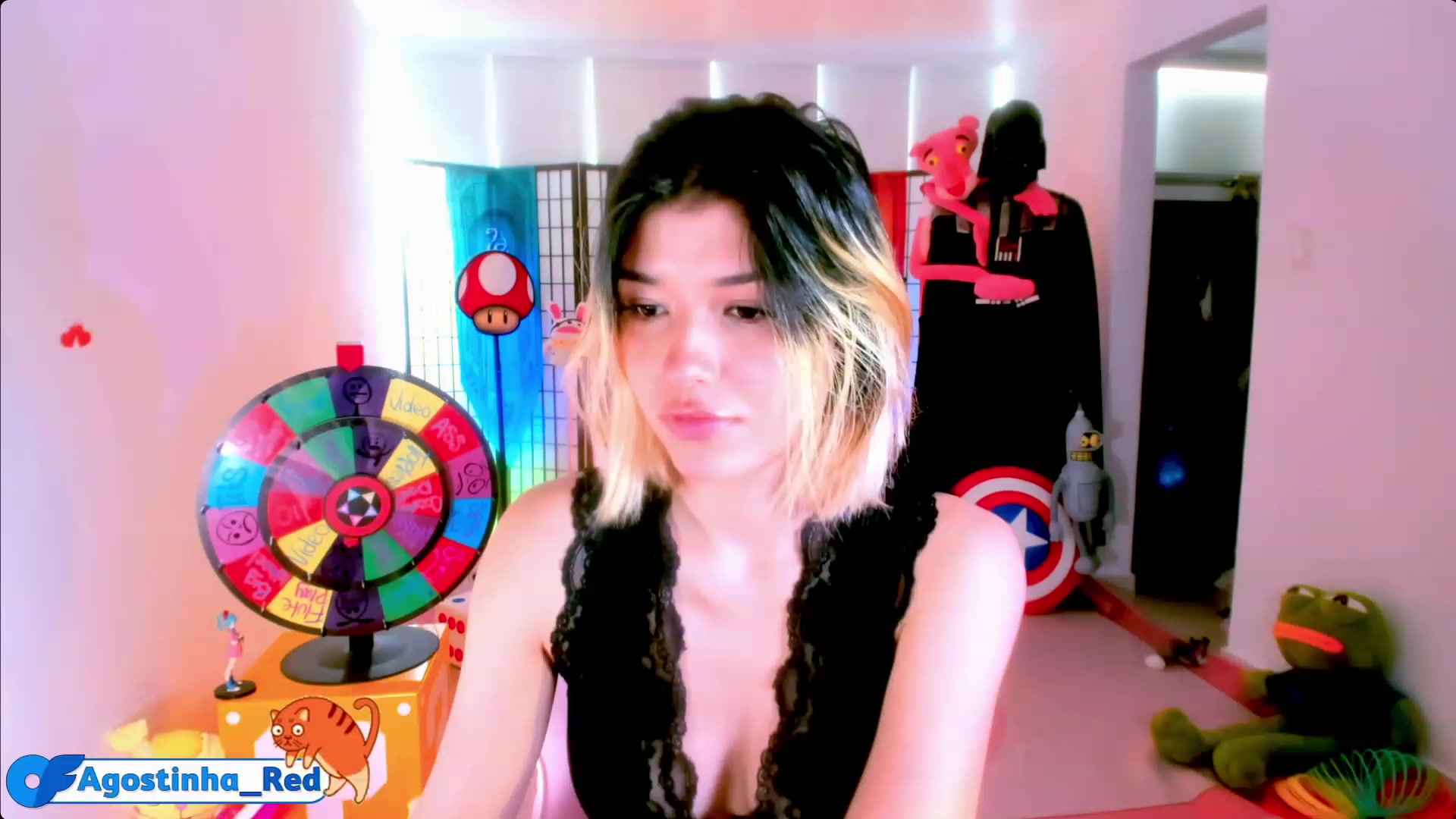 Gallery image thumbnail from Agostinha_Red's myfreecams stream on, 04/15/2023, 16:35 image 5 of 20