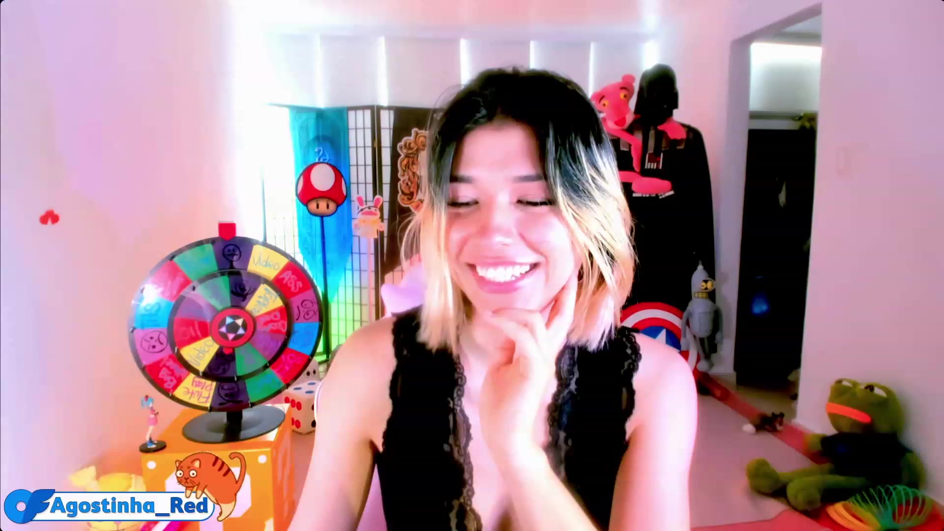 Gallery image thumbnail from Agostinha_Red's myfreecams stream on, 04/15/2023, 16:35 image 4 of 20