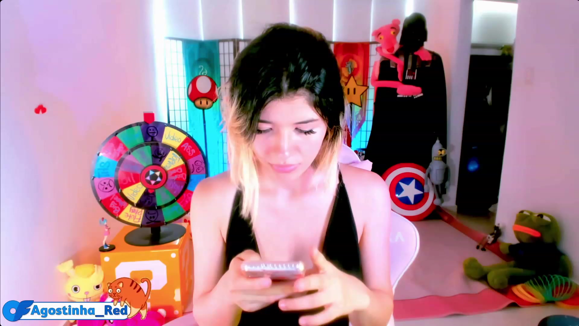 Gallery image thumbnail from Agostinha_Red's myfreecams stream on, 04/15/2023, 16:51 image 18 of 20