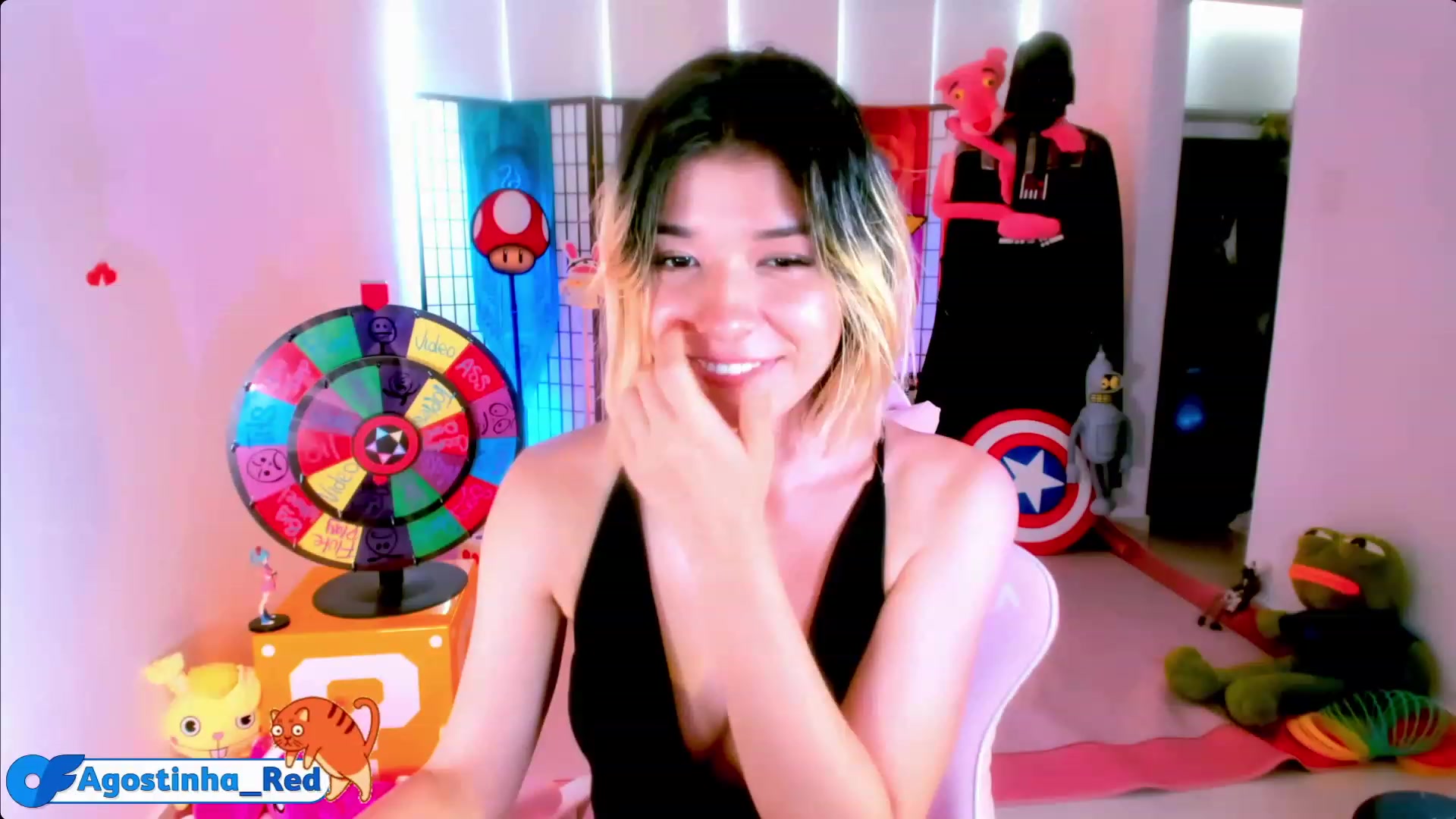 Gallery image thumbnail from Agostinha_Red's myfreecams stream on, 04/15/2023, 16:51 image 16 of 20