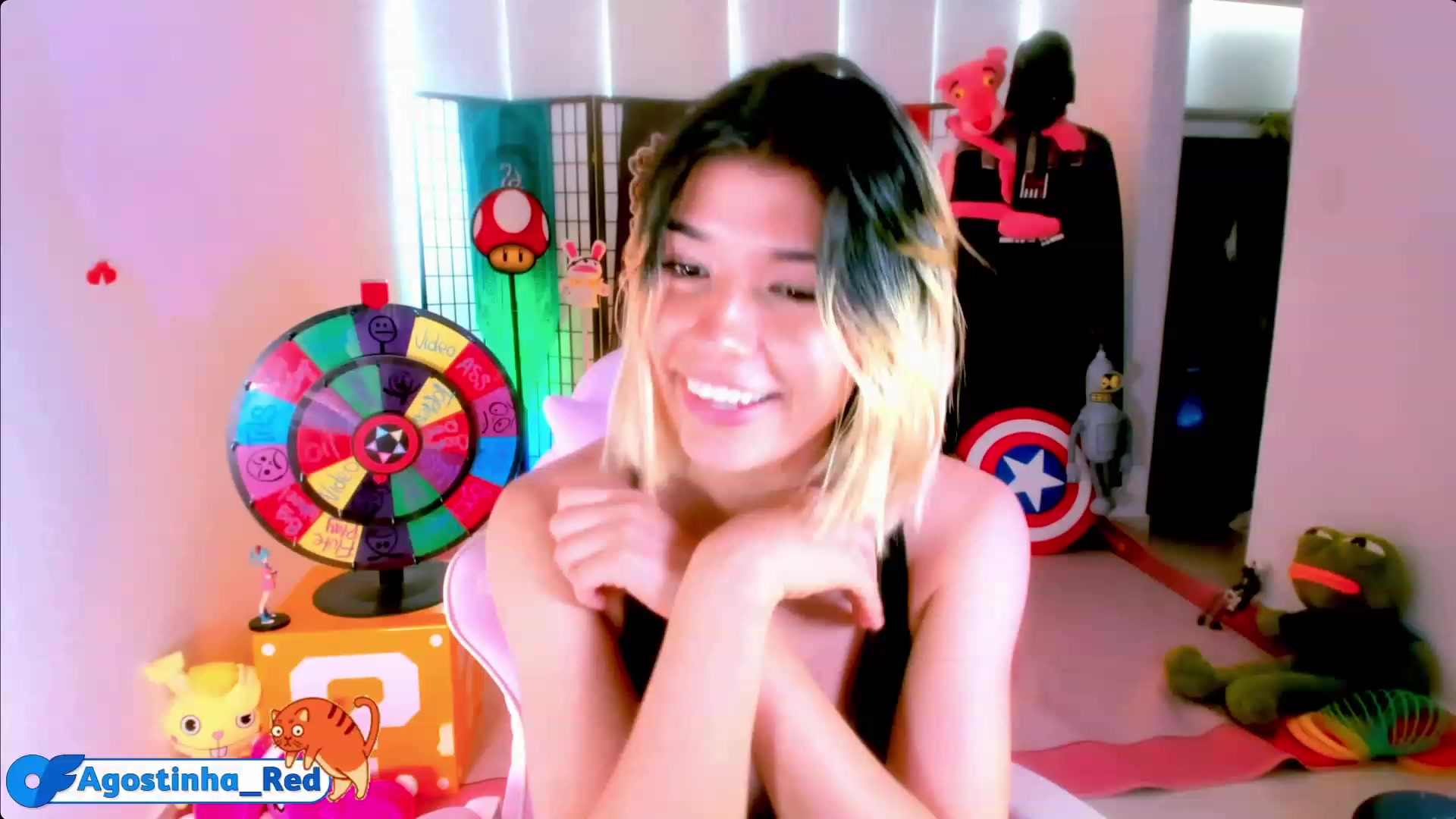 Gallery image thumbnail from Agostinha_Red's myfreecams stream on, 04/15/2023, 16:51 image 4 of 20