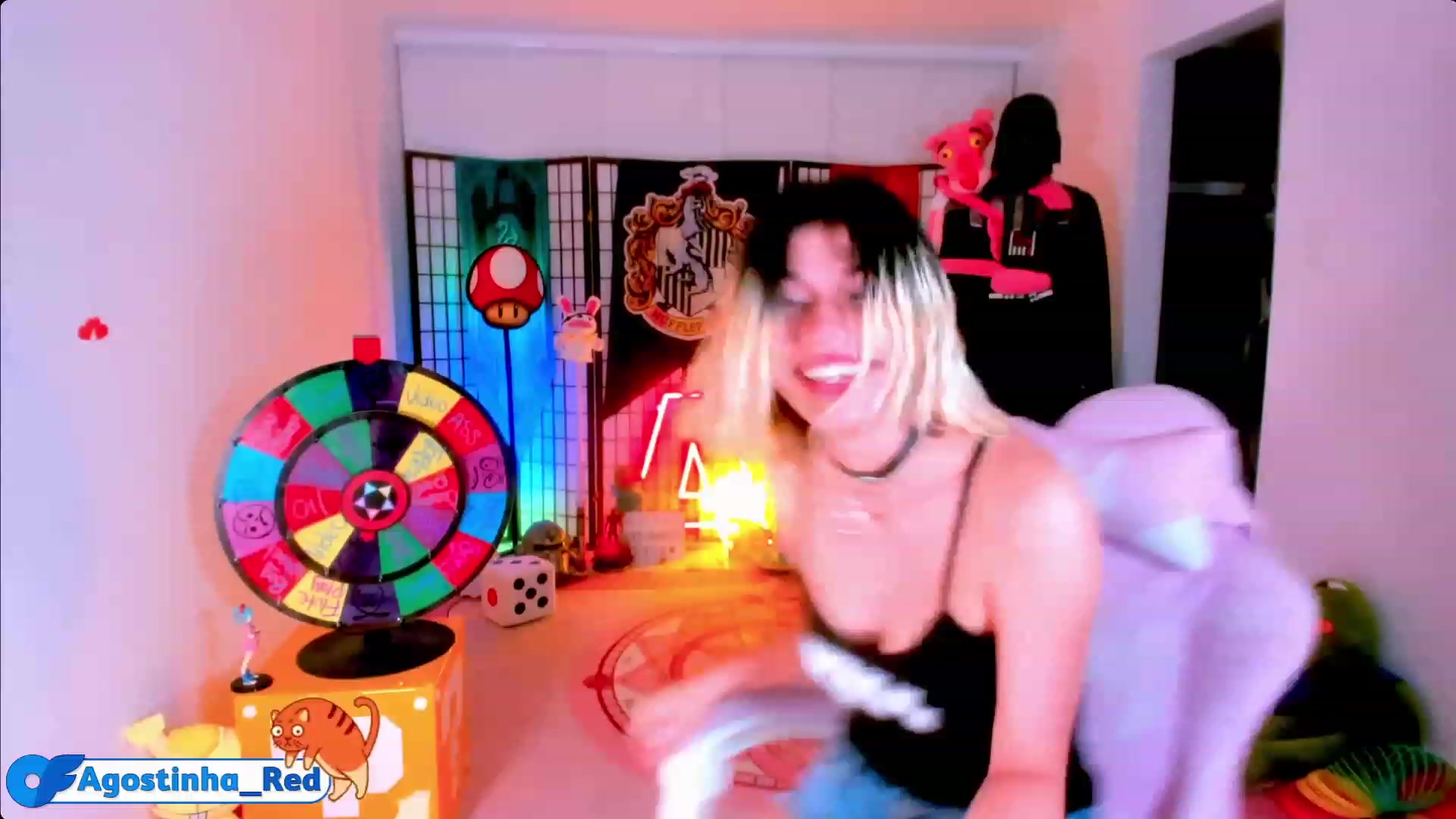 Gallery image thumbnail from Agostinha_Red's myfreecams stream on, 04/19/2023, 24:01 image 2 of 20