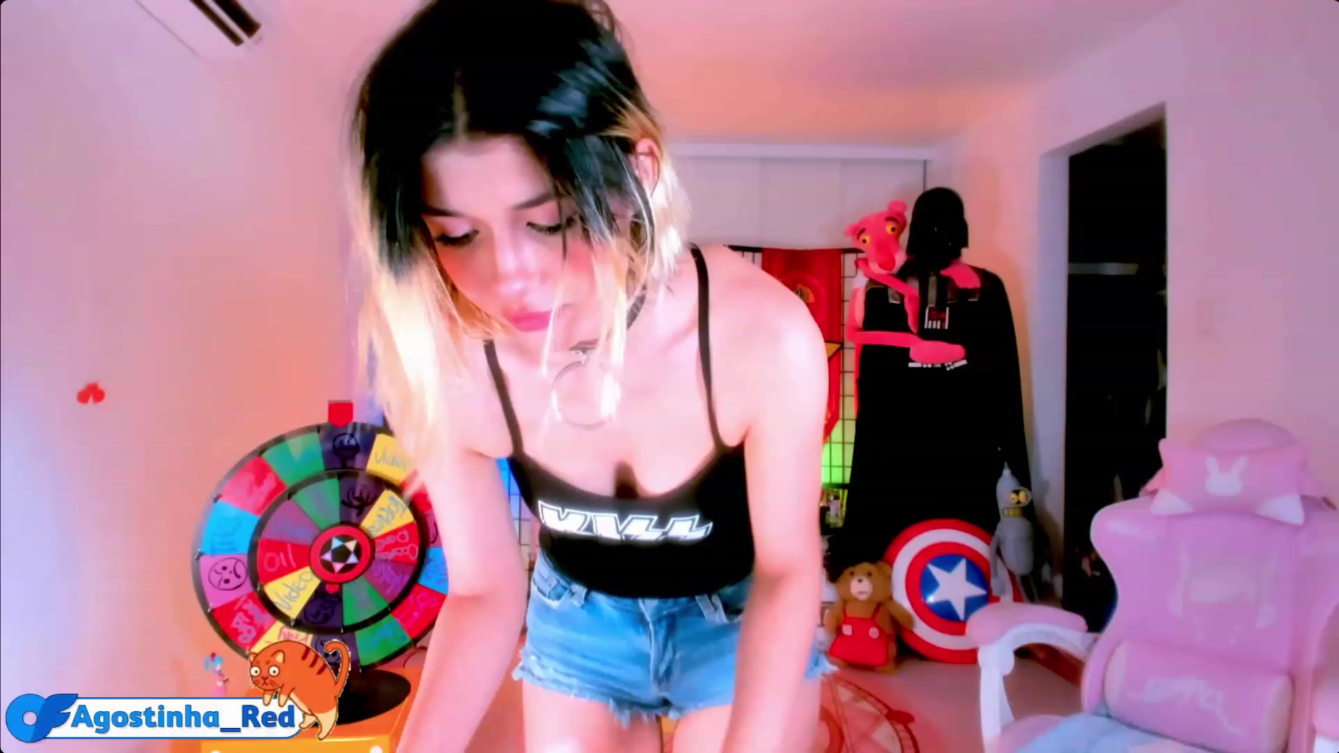 Gallery image thumbnail from Agostinha_Red's myfreecams stream on, 04/19/2023, 24:01 image 5 of 20