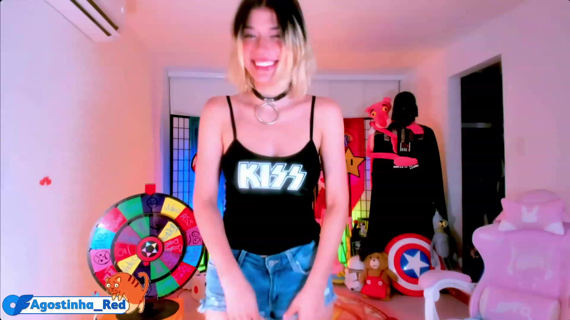 Gallery image thumbnail from Agostinha_Red's myfreecams stream on, 04/19/2023, 24:01 image 8 of 20
