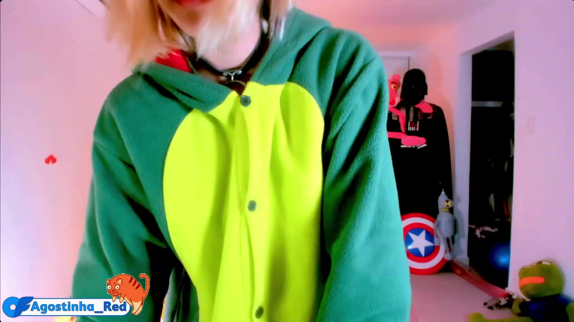 Gallery image thumbnail from Agostinha_Red's myfreecams stream on, 04/19/2023, 01:56 image 3 of 20