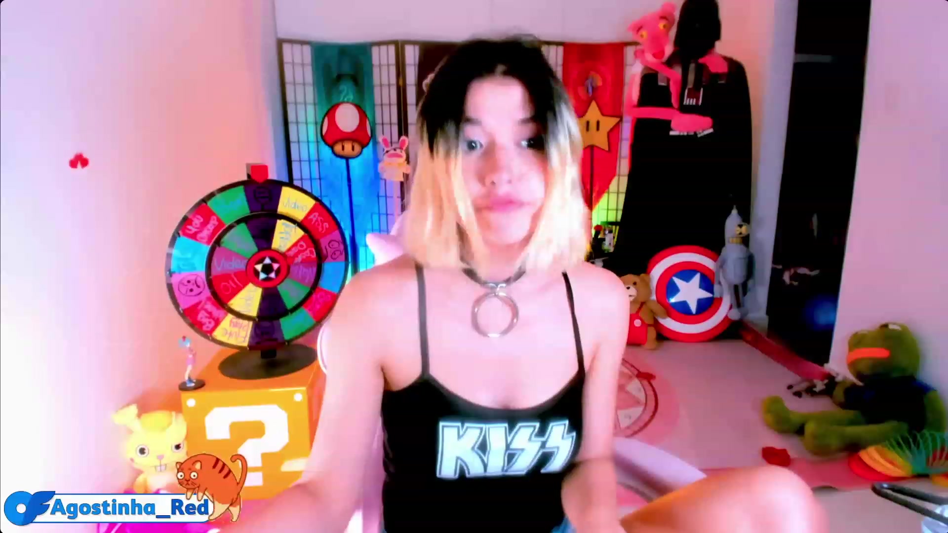 Gallery image thumbnail from Agostinha_Red's myfreecams stream on, 04/19/2023, 01:56 image 16 of 20
