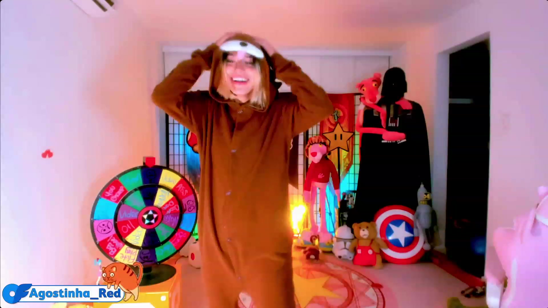 Gallery image thumbnail from Agostinha_Red's myfreecams stream on, 04/19/2023, 01:56 image 13 of 20