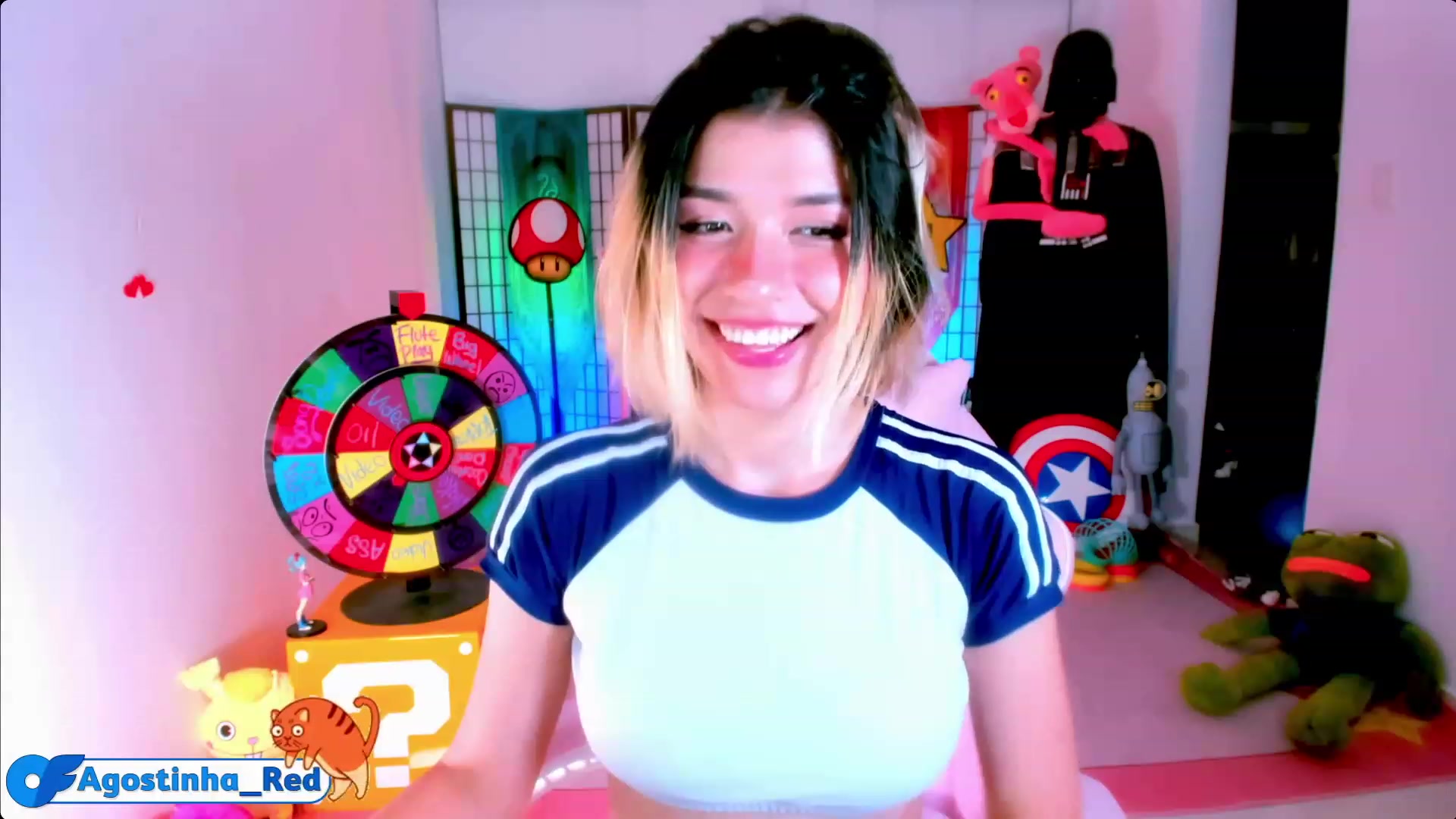 Gallery image thumbnail from Agostinha_Red's myfreecams stream on, 04/20/2023, 24:15 image 16 of 20