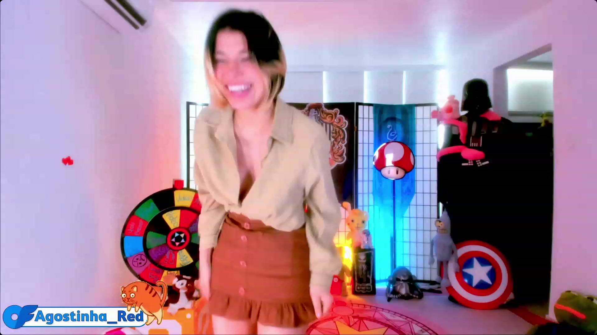 Gallery image thumbnail from Agostinha_Red's myfreecams stream on, 05/18/2023, 15:34 image 4 of 20