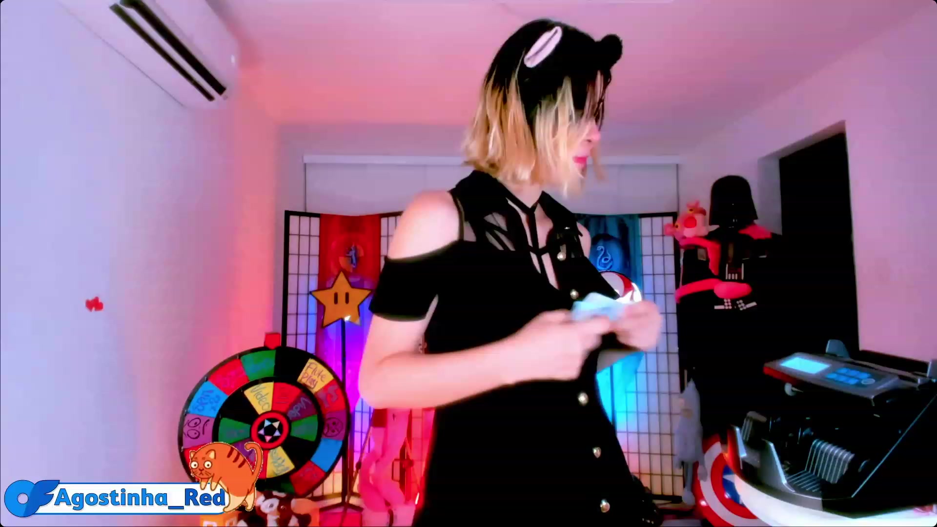 Gallery image thumbnail from Agostinha_Red's myfreecams stream on, 05/20/2023, 01:27 image 15 of 20