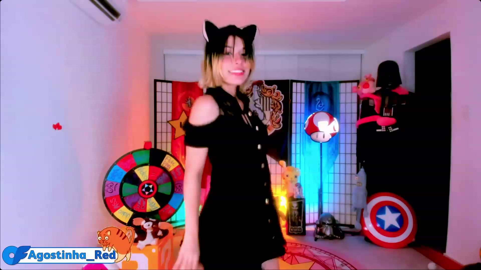 Gallery image thumbnail from Agostinha_Red's myfreecams stream on, 05/20/2023, 01:27 image 2 of 20