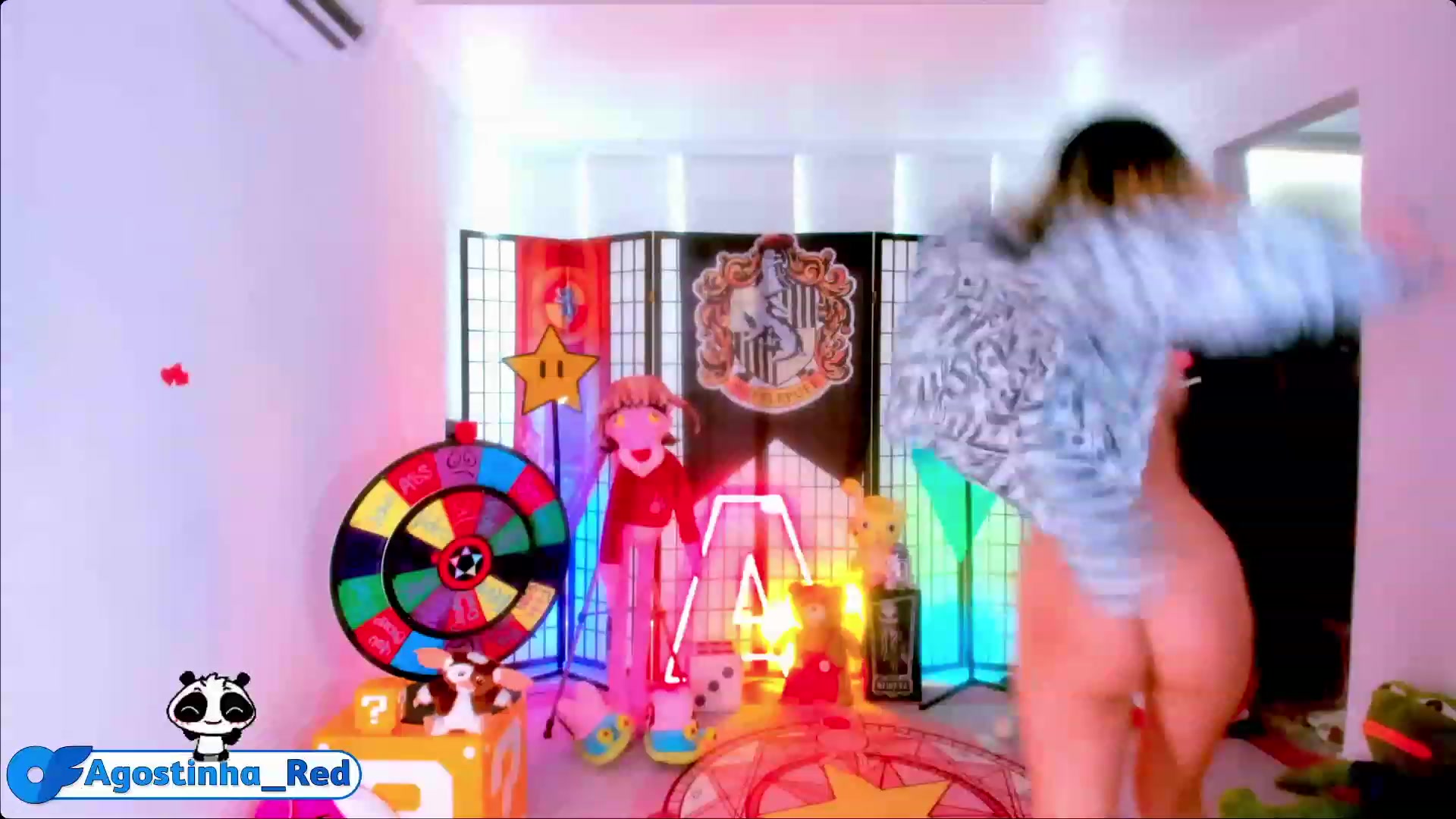 Gallery image thumbnail from Agostinha_Red's myfreecams stream on, 05/27/2023, 16:57 image 13 of 20
