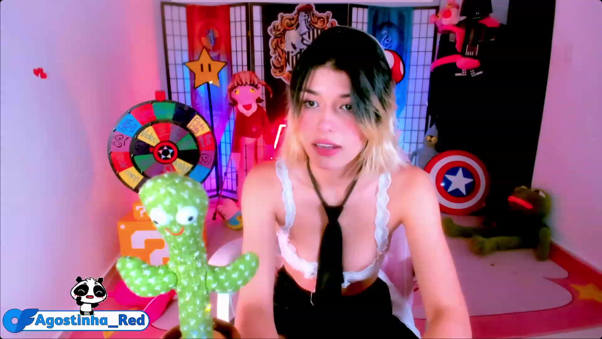 Gallery image thumbnail from Agostinha_Red's myfreecams stream on, 06/03/2023, 01:46 image 7 of 20