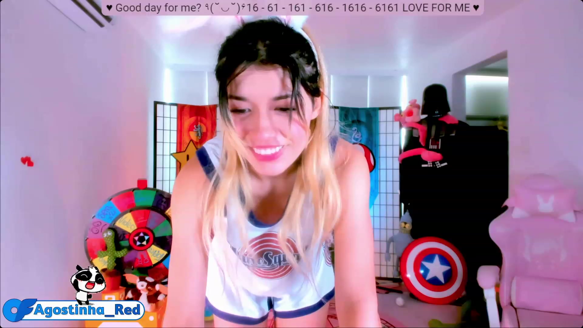 Gallery image thumbnail from Agostinha_Red's myfreecams stream on, 06/03/2023, 16:11 image 15 of 20