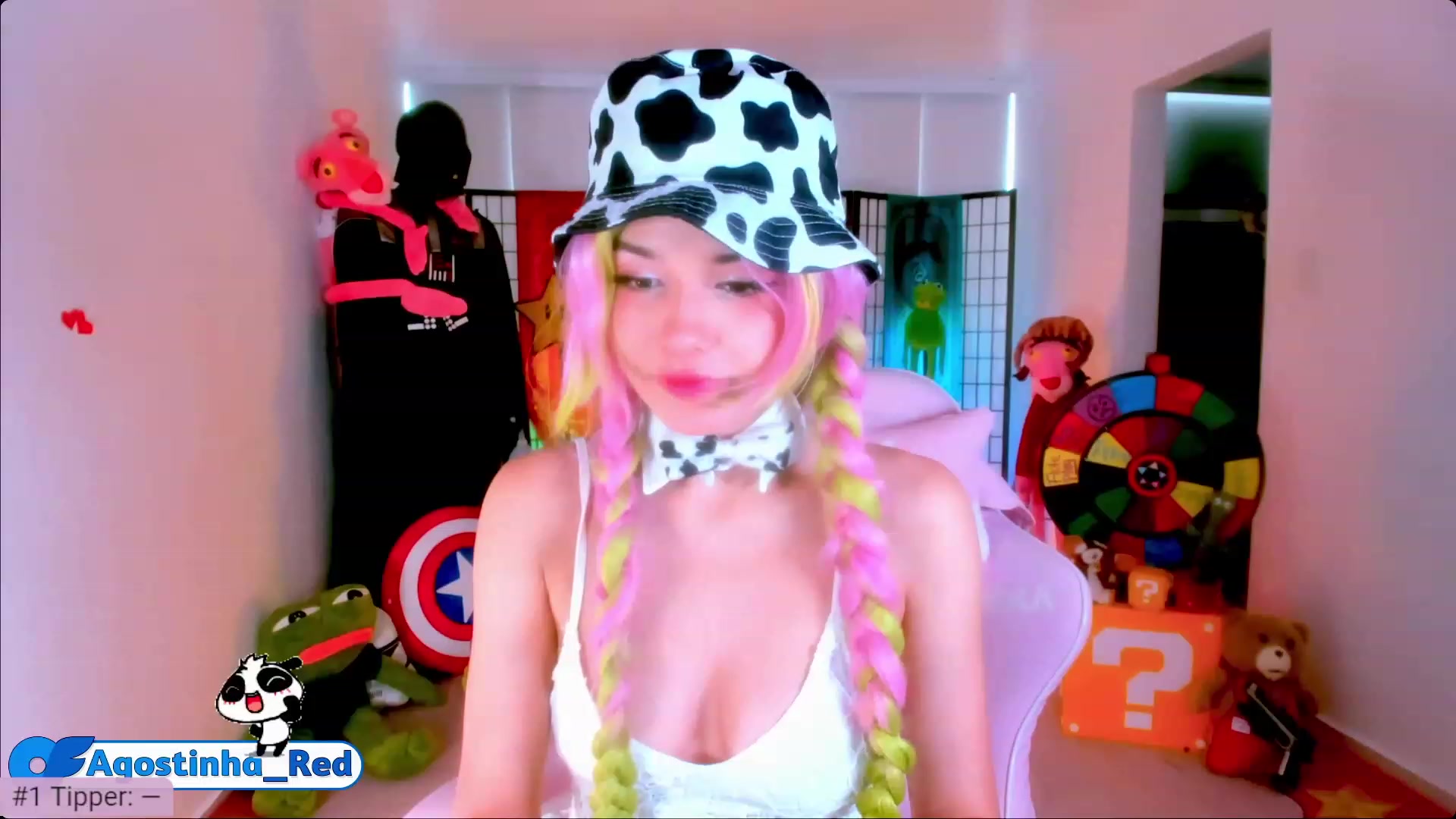 Gallery image thumbnail from Agostinha_Red's myfreecams stream on, 06/10/2023, 16:43 image 2 of 20