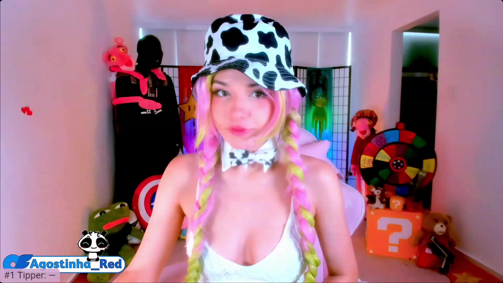 Gallery image thumbnail from Agostinha_Red's myfreecams stream on, 06/10/2023, 16:43 image 1 of 20