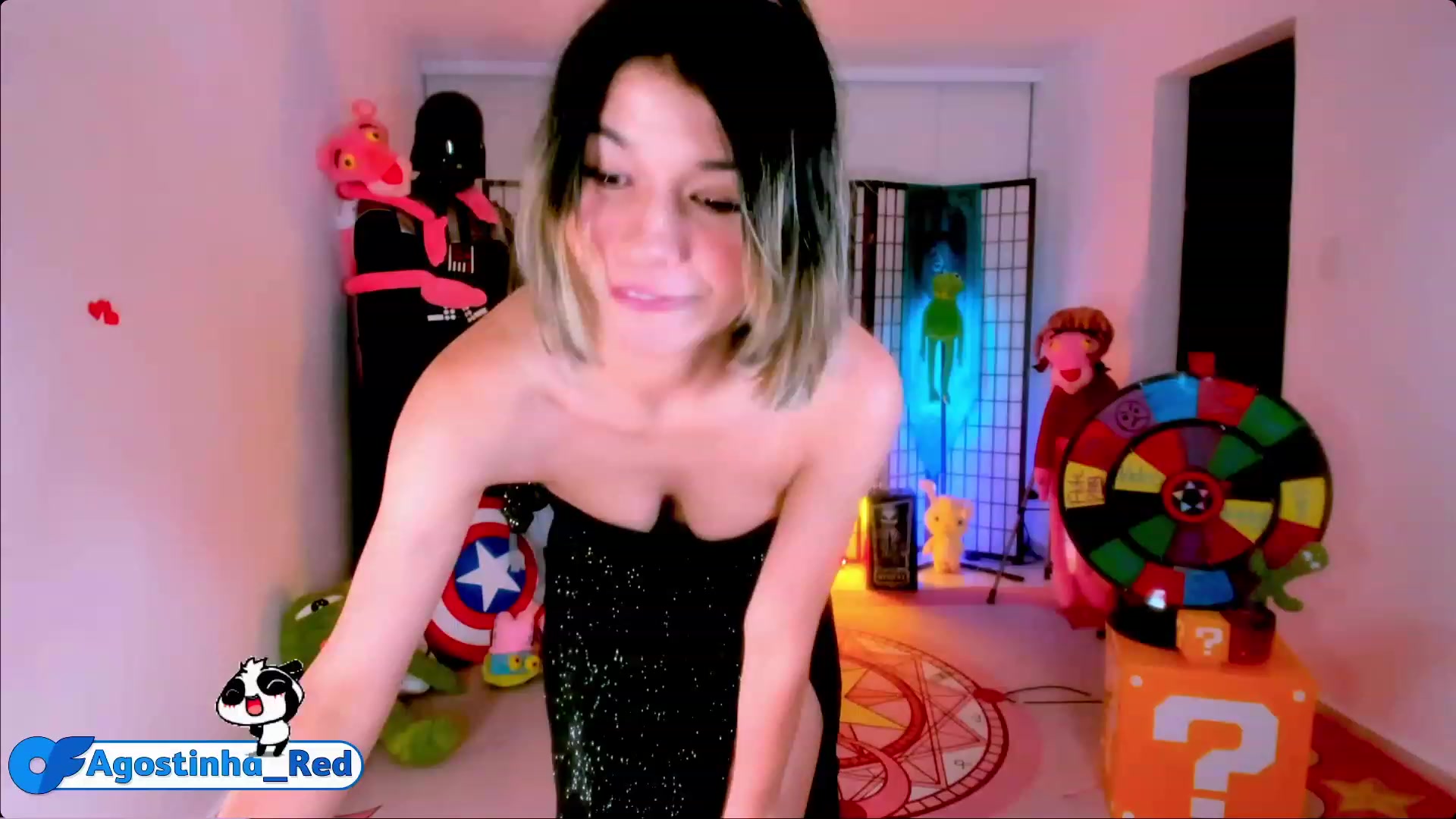 Gallery image thumbnail from Agostinha_Red's myfreecams stream on, 06/11/2023, 01:44 image 5 of 20