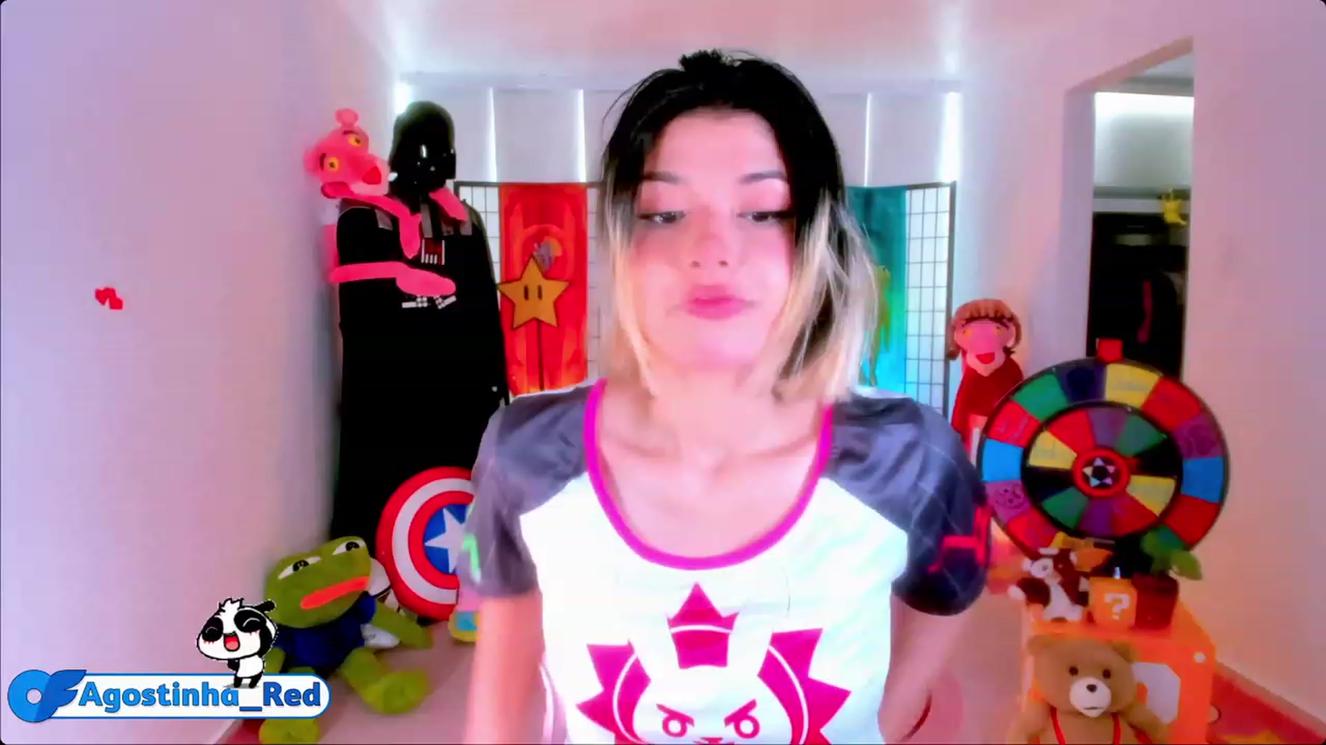 Gallery image thumbnail from Agostinha_Red's myfreecams stream on, 06/12/2023, 17:18 image 2 of 20